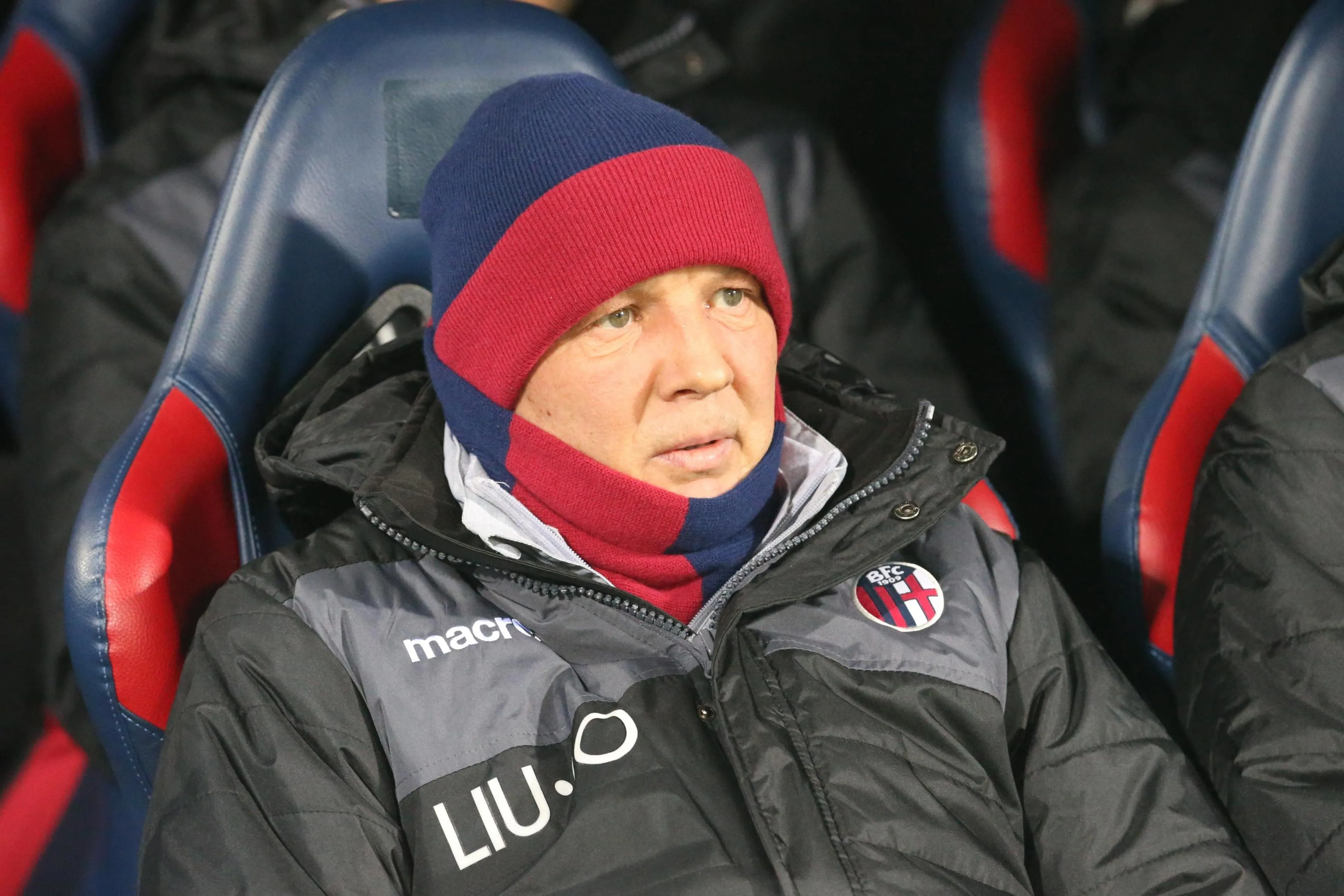 Bologna-coach Mihajlovic na leukemiebehandeling weer thuis