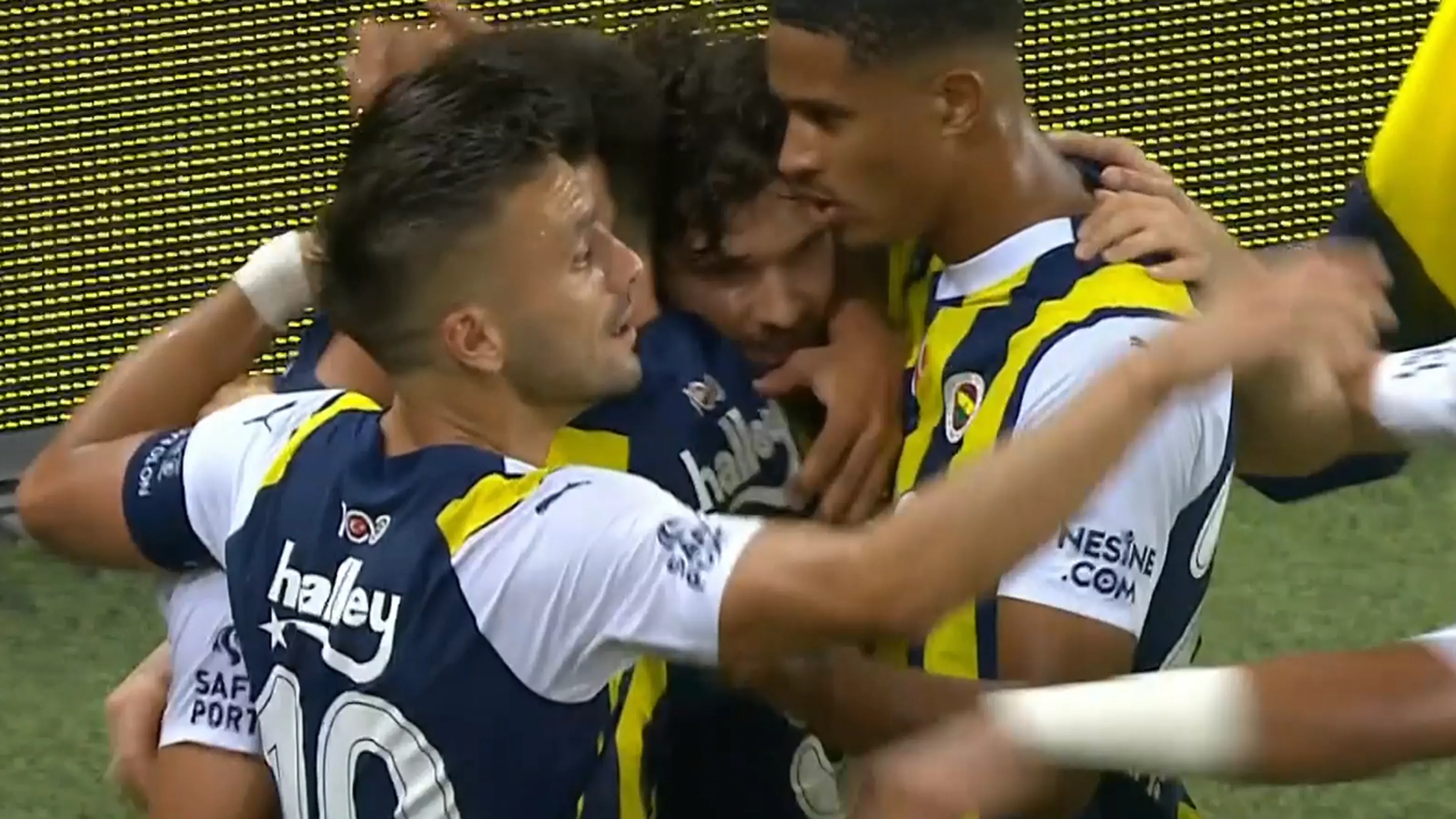 VIDEOGOAL: Fenerbahçe - FC Twente 3-1 (Kahveci)