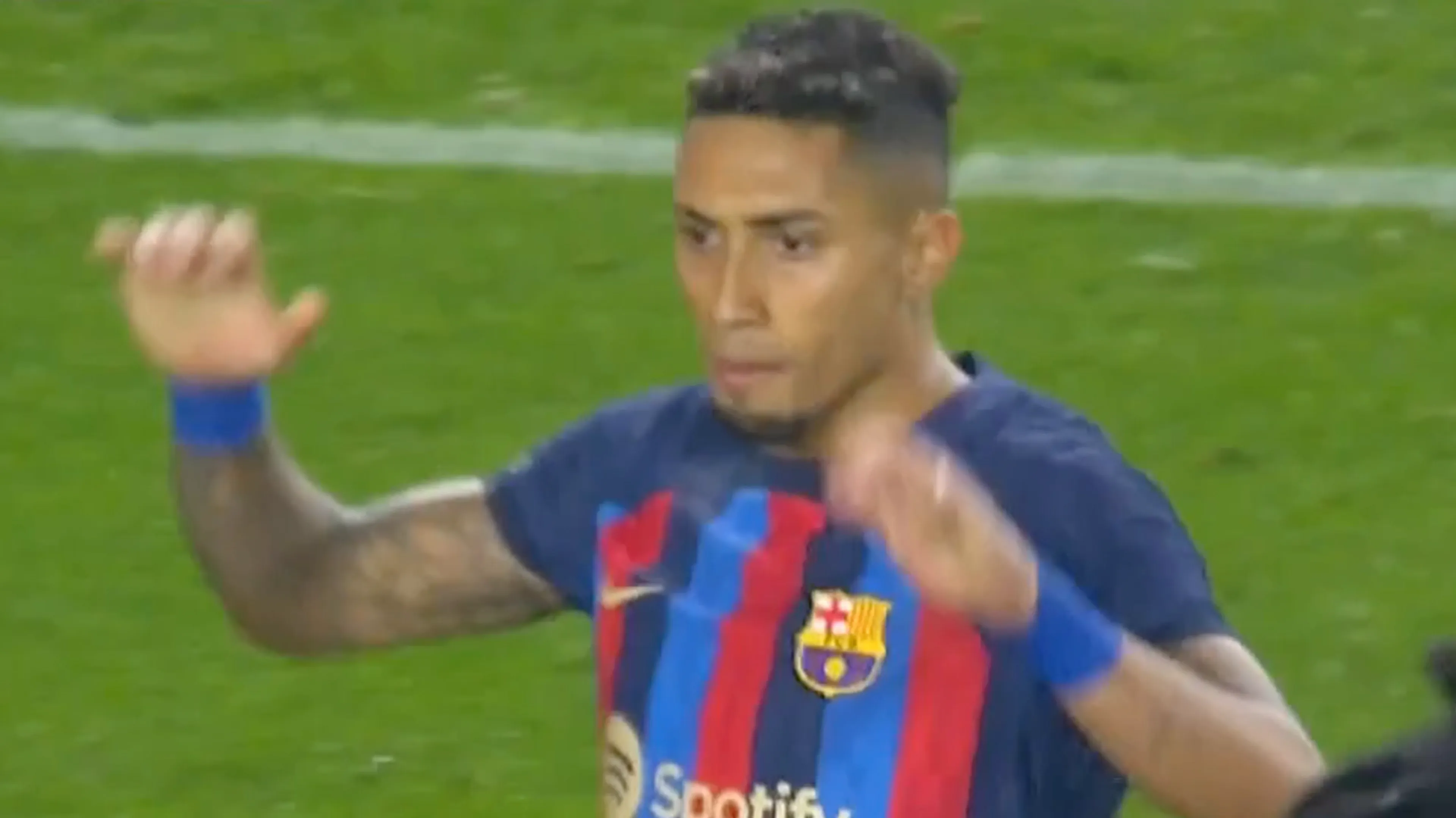 VIDEOGOAL: FC Barcelona - Manchester United 2-2 (Raphinha)