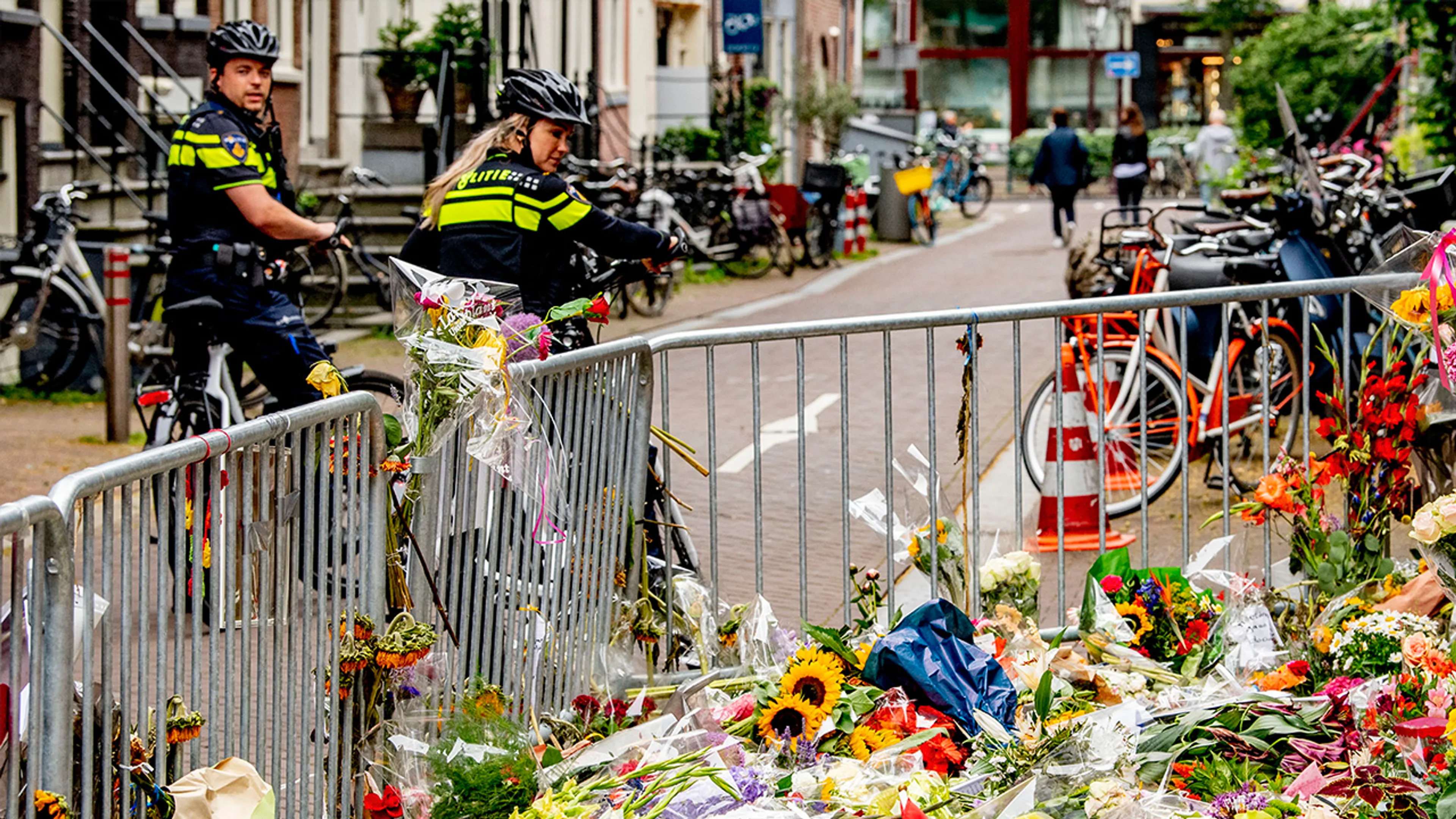 'Wijkagent stelde week voor moord Peter R. de Vries extra veiligheidsmaatregelen voor'