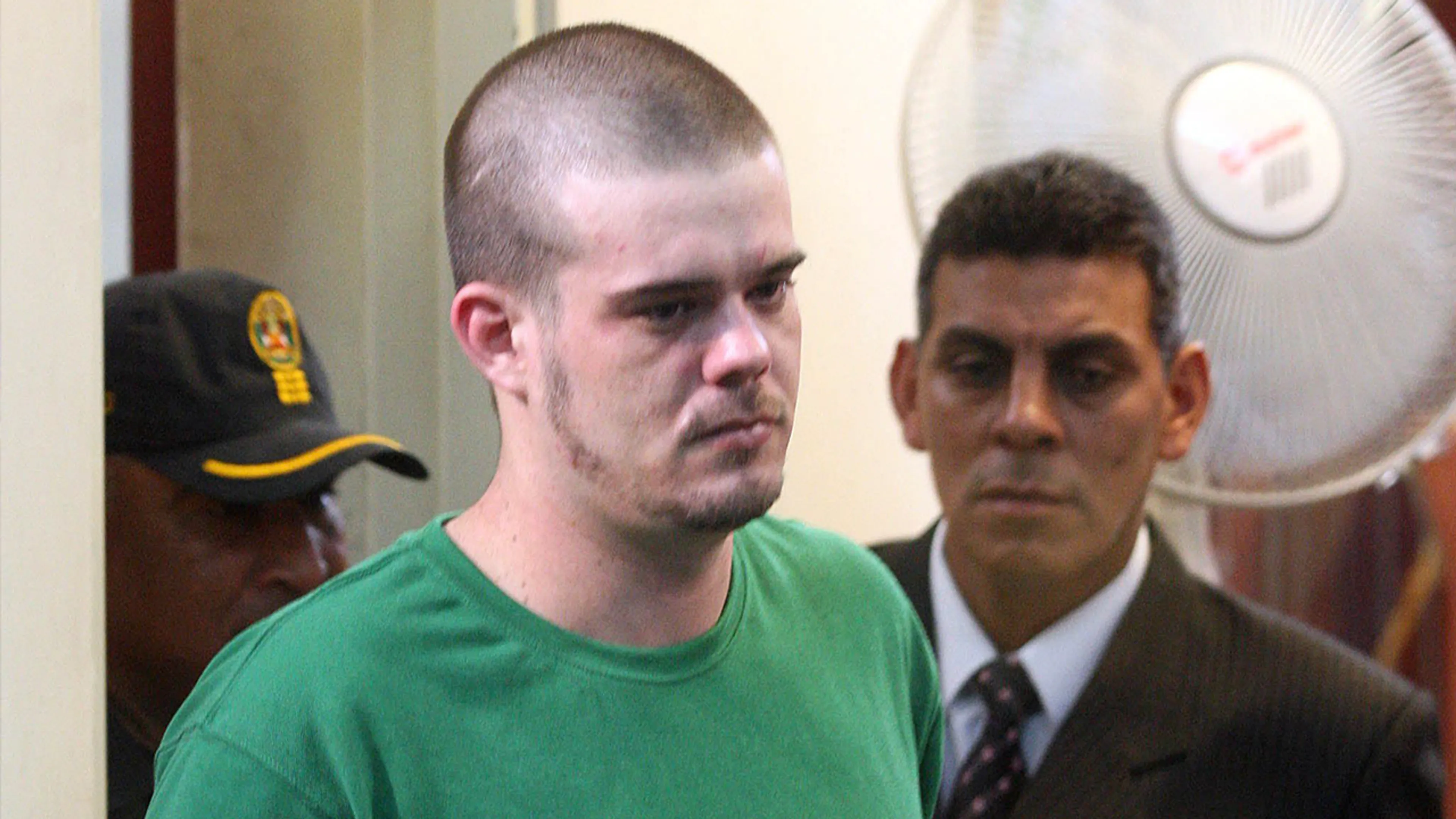 Joran van der Sloot doet dringend verzoek om overplaatsing: 'Ik ben dagelijks het slachtoffer'