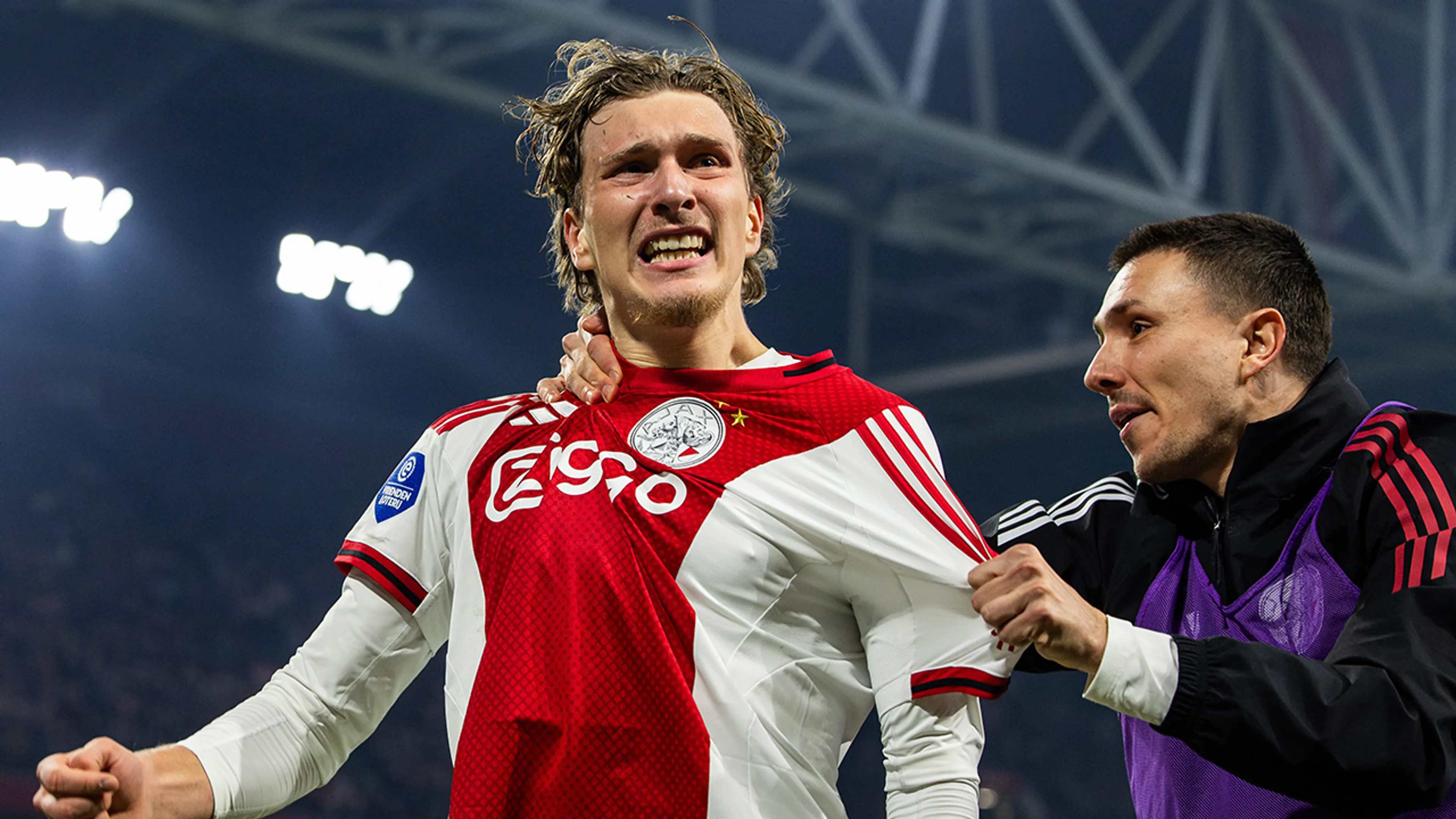 Zien: nieuwe Ajax-shirts voor 2026/27 uitgelekt – historische terugkeer op het uitshirt