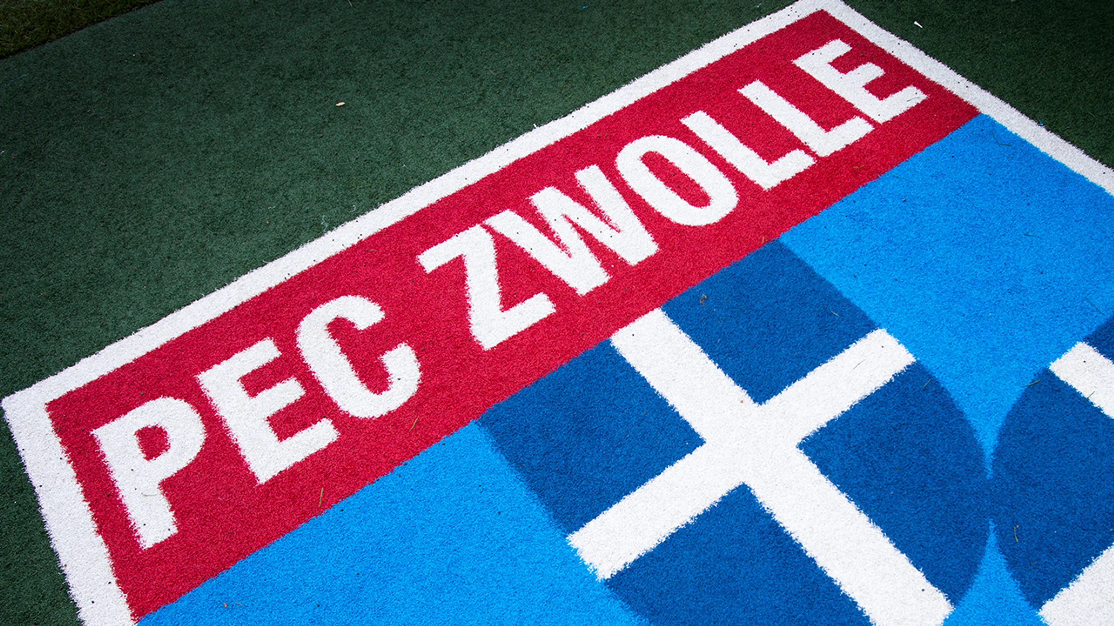 Oud-spits van PEC Zwolle Banhoffer overleden