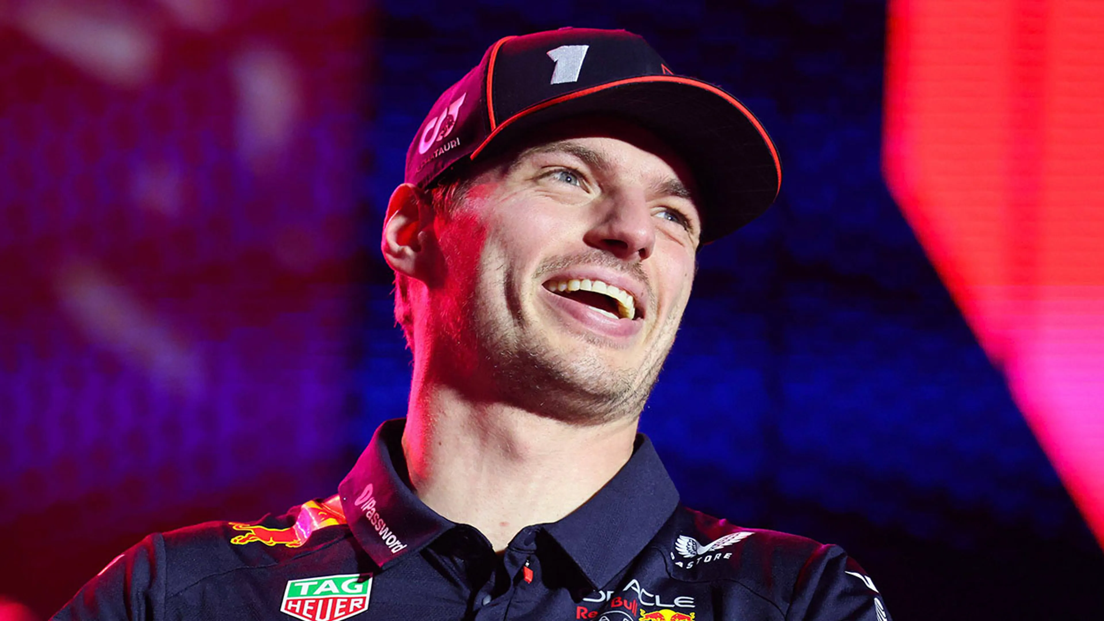 Max Verstappen vergroot kans op vijfde wereldtitel met meesterlijke zege in Qatar