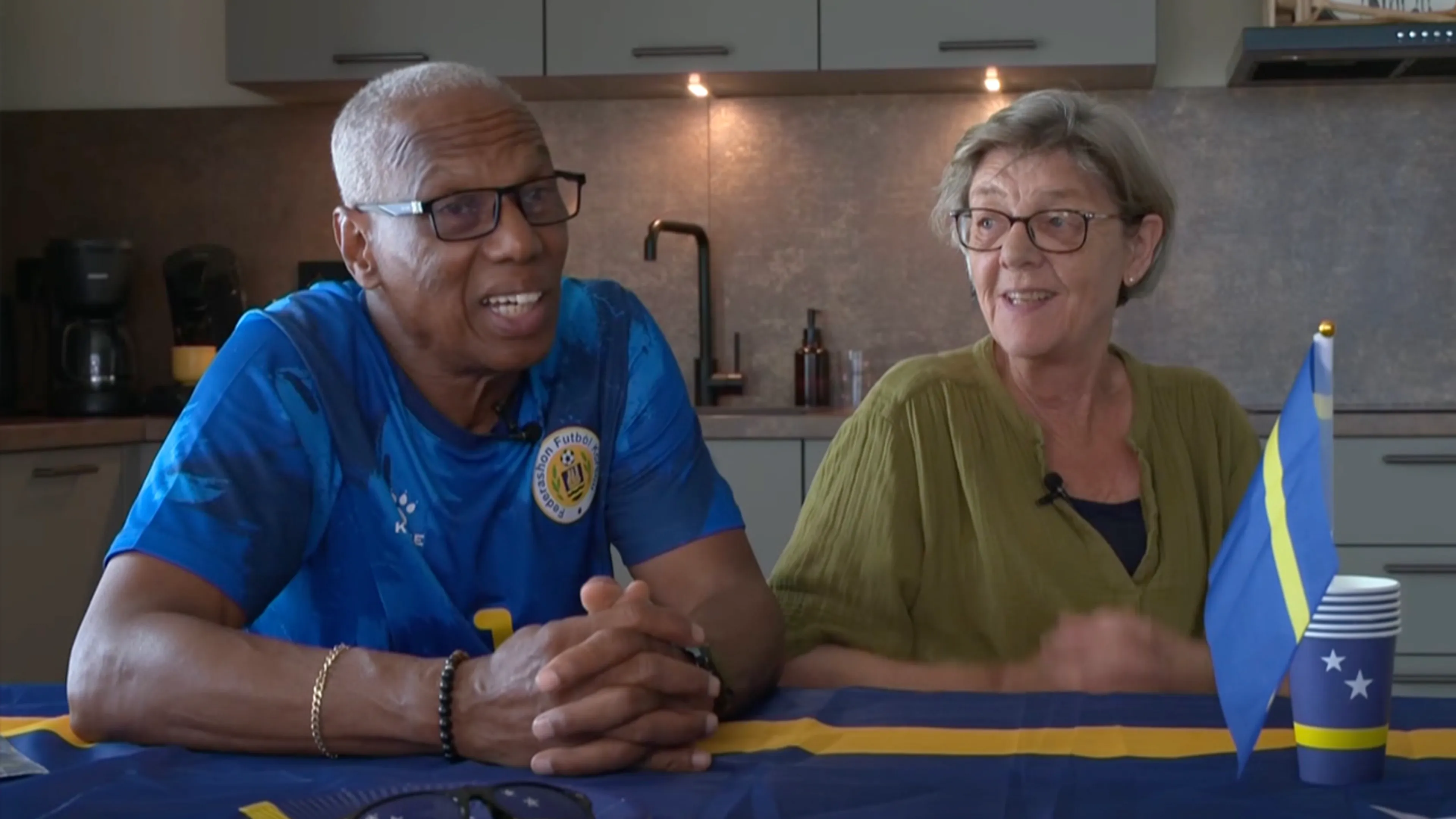 Ouders Eloy Room supertrots na heldenrol van Curaçao-keeper tegen Ecuador: 'Zó speciaal!'