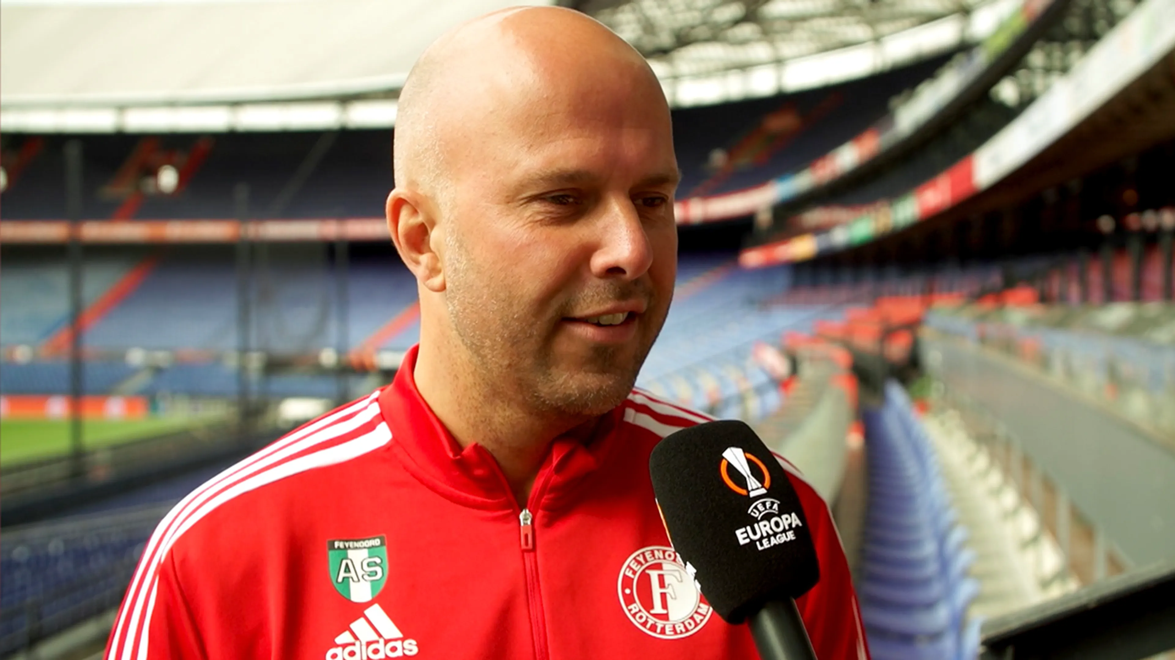 Slot hoopvol over langer verblijf Giménez: 'Dan hebben we als Feyenoord een goede kans'