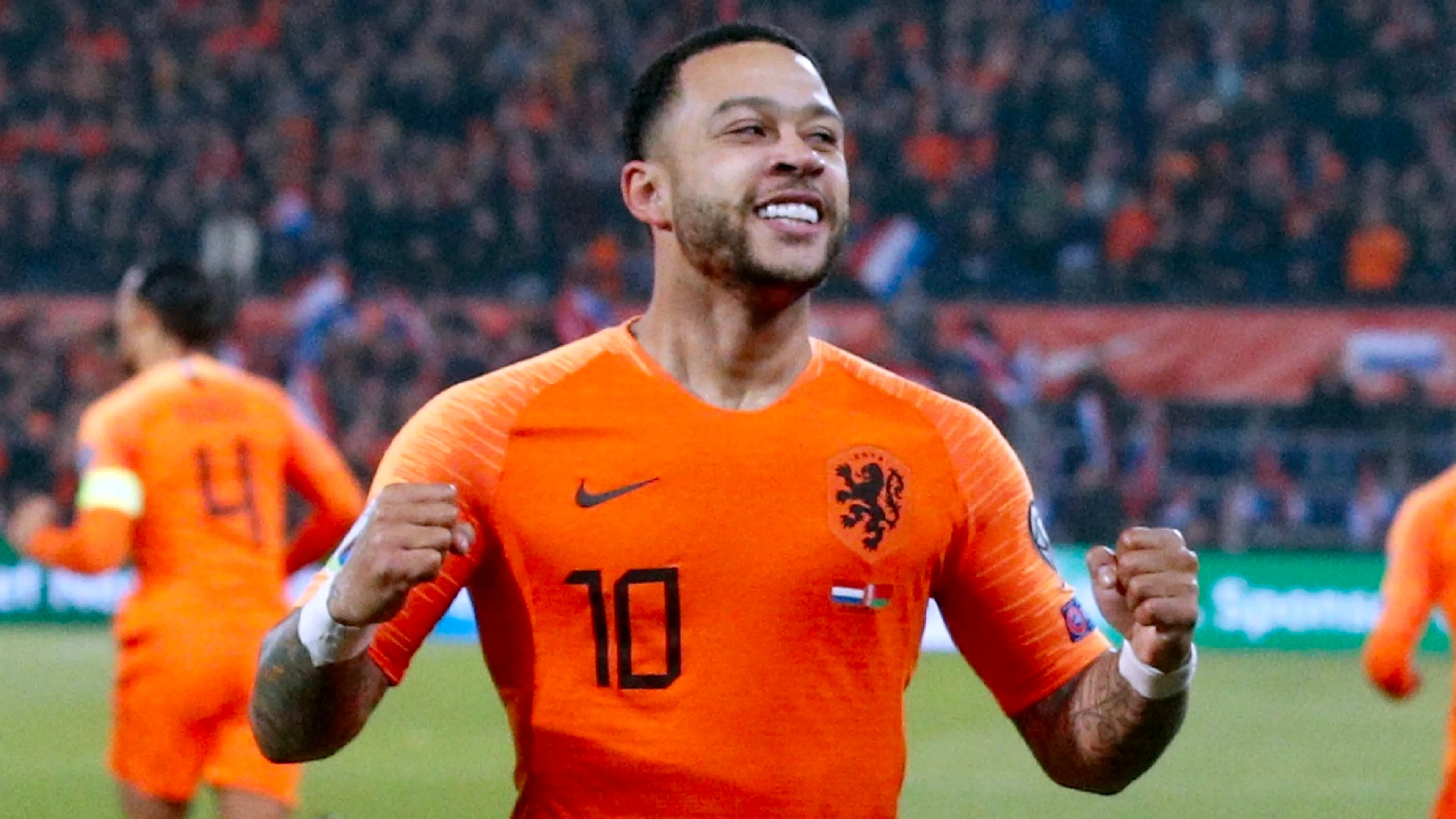 OFFICIEEL: Memphis voor twee jaar naar FC Barcelona