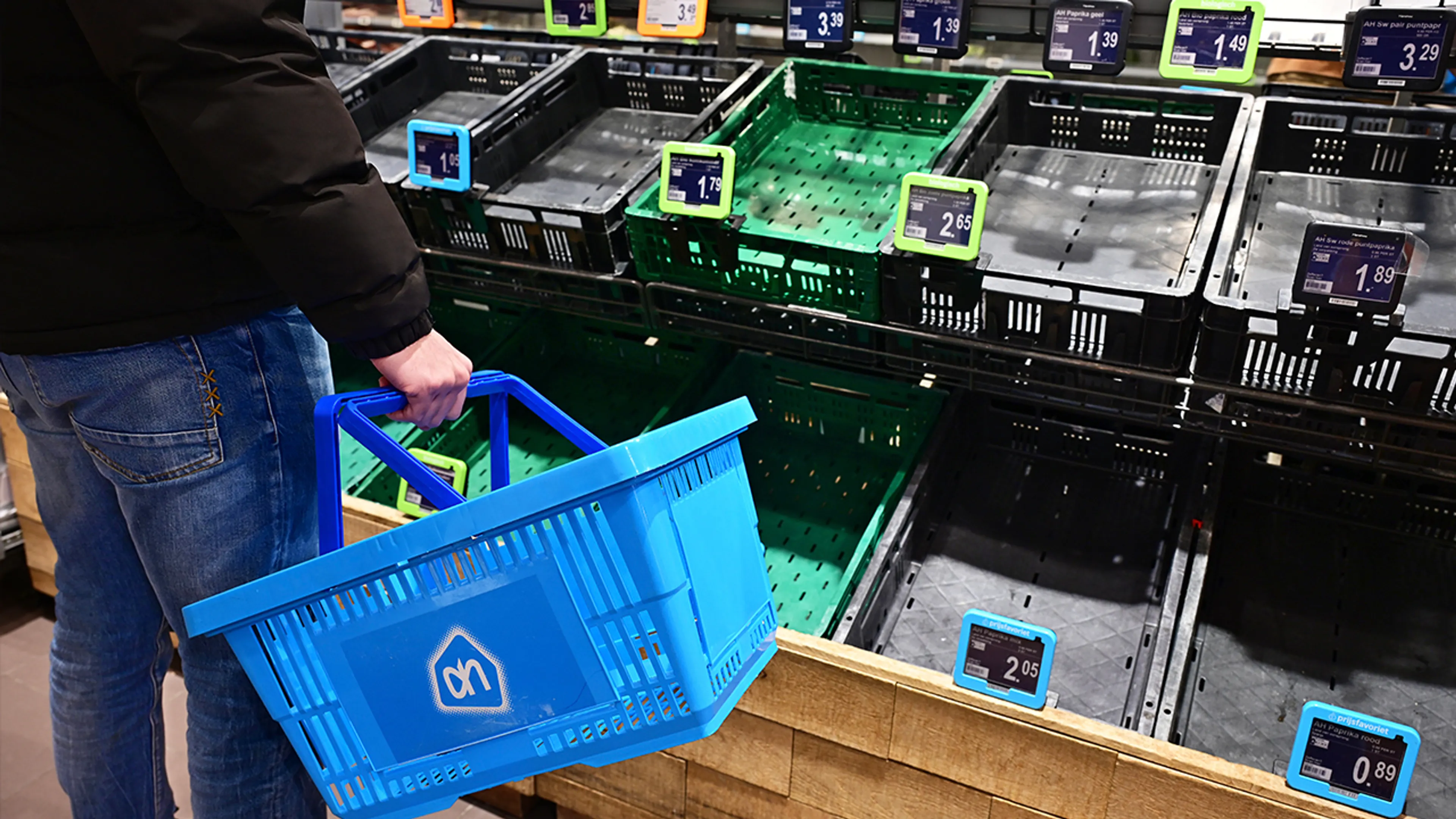 Hierdoor zie je steeds vaker lege schappen in de supermarkt 