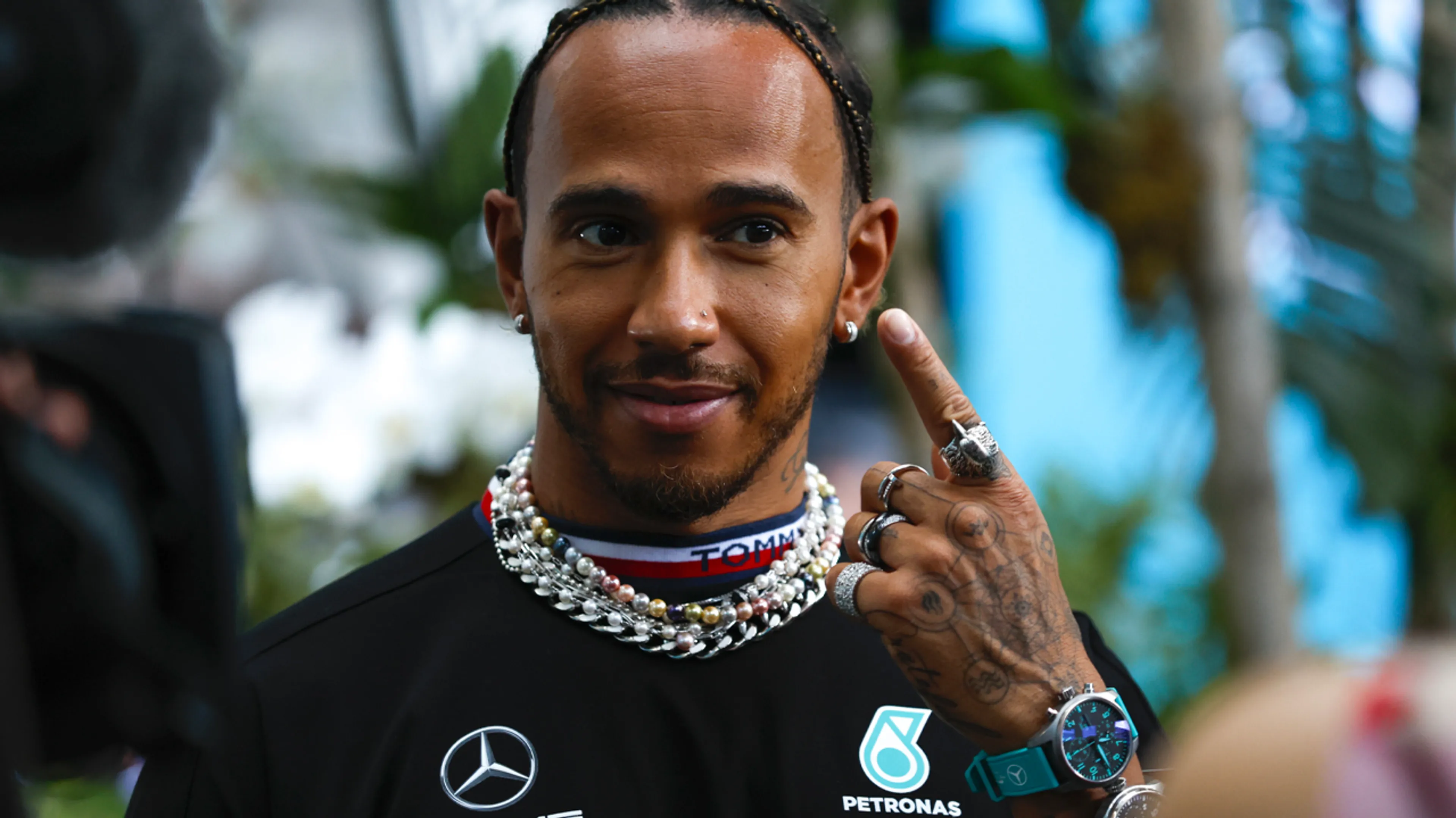 Hamilton haalt kracht uit 'sneer' van Red Bull-topman Marko