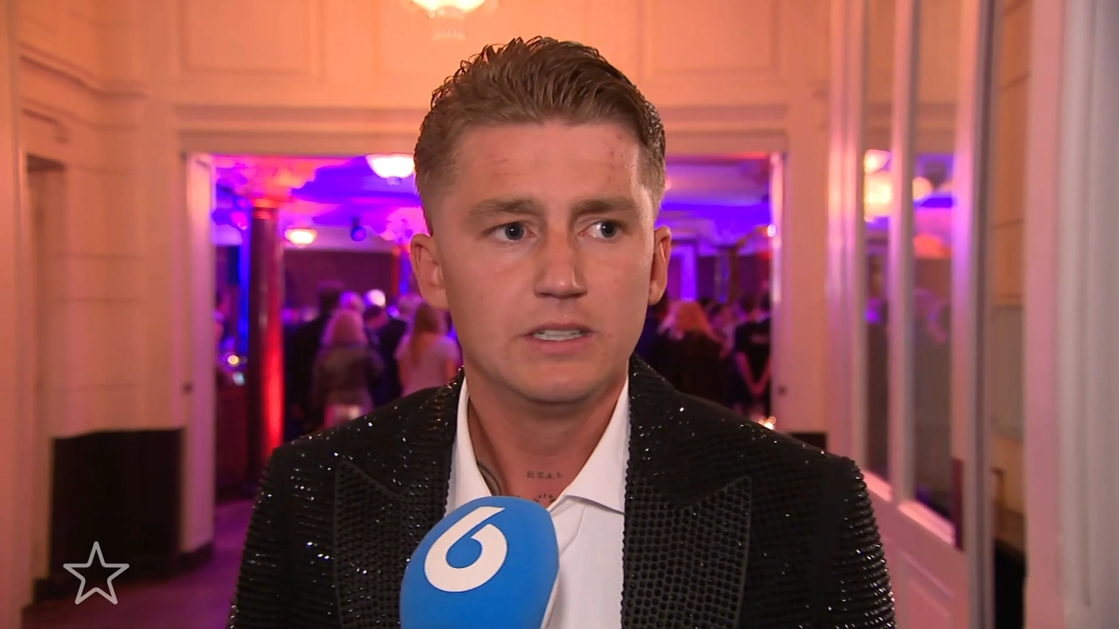 Mart Hoogkamer reageert op vrijlating vader na politieactie