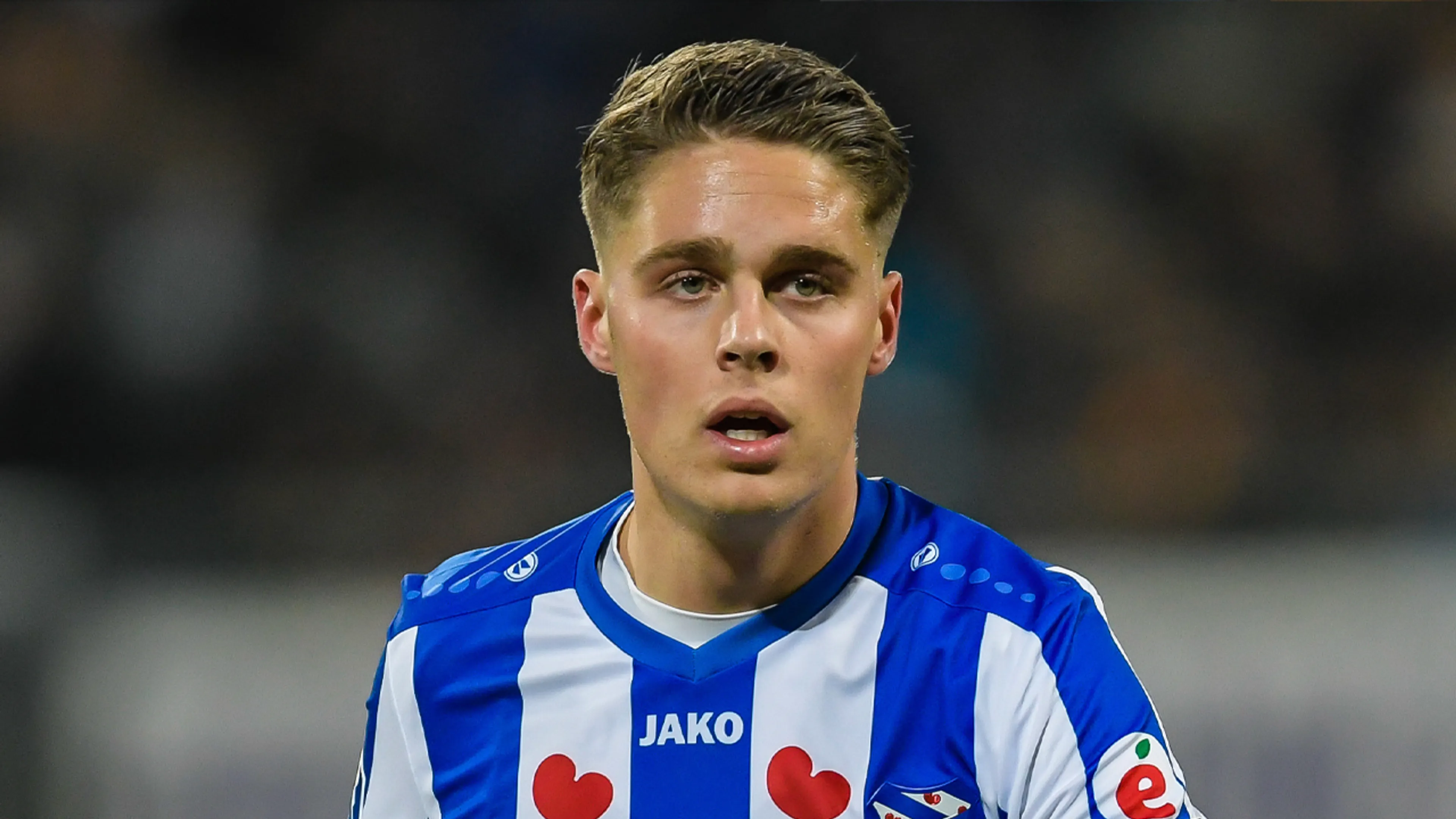 Feyenoord meldt zich met eerste bod voor Joey Veerman