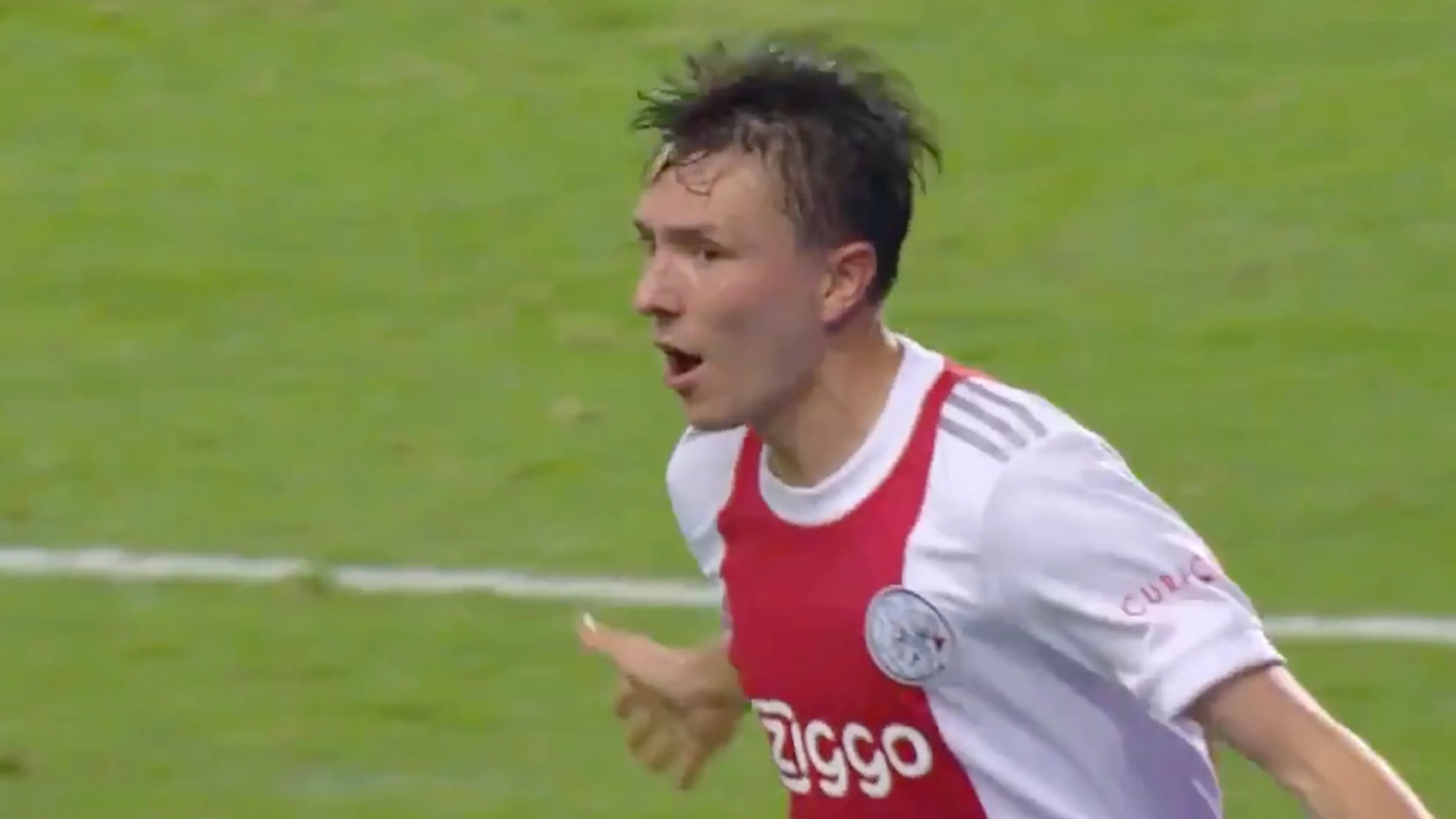 VIDEOGOAL: Berghuis maakt eerste doelpunt in dienst van Ajax