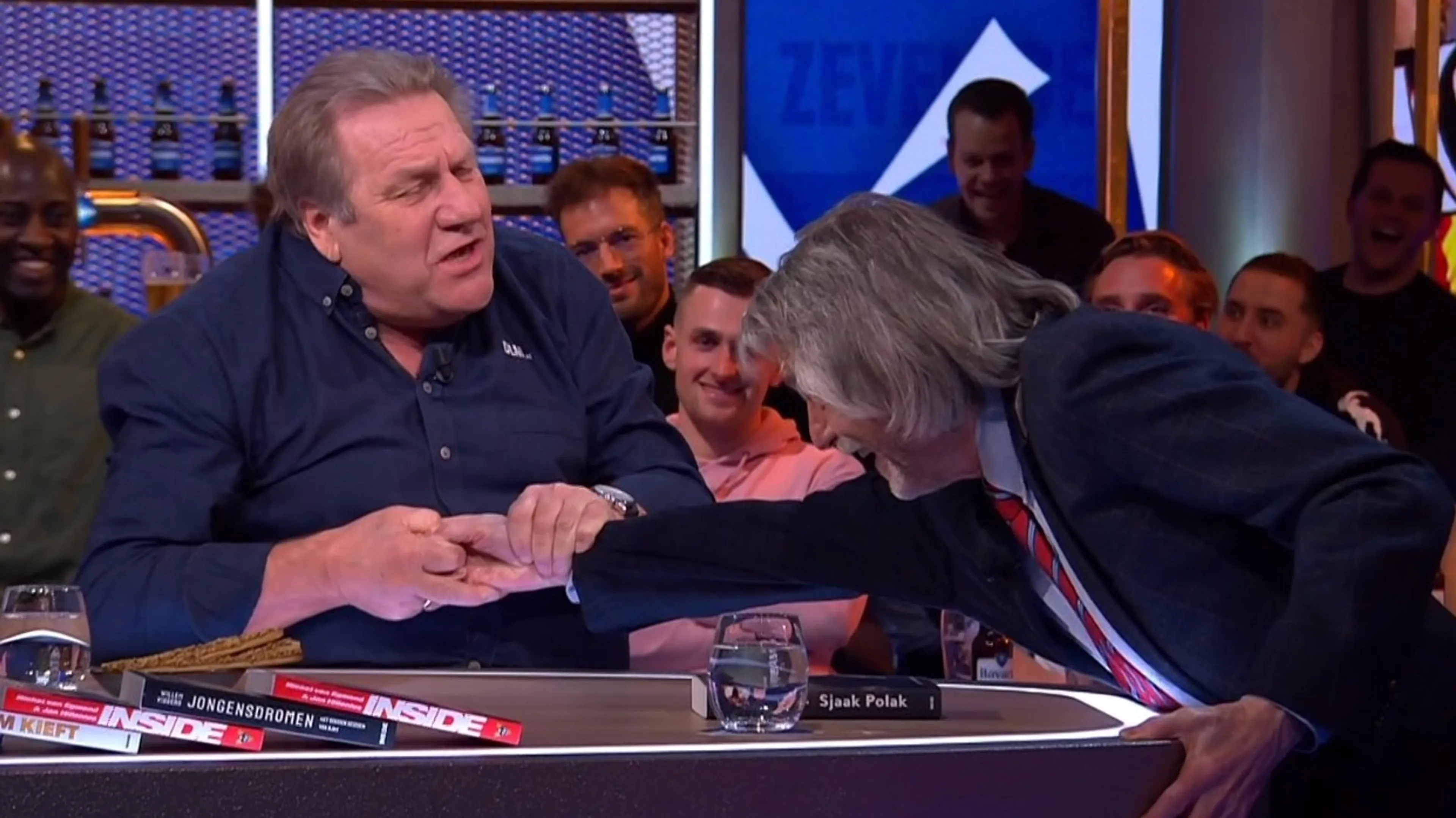 Jan in wereldvorm: 'Als je dat nog één keer zegt, ram ik je voor je kop!'