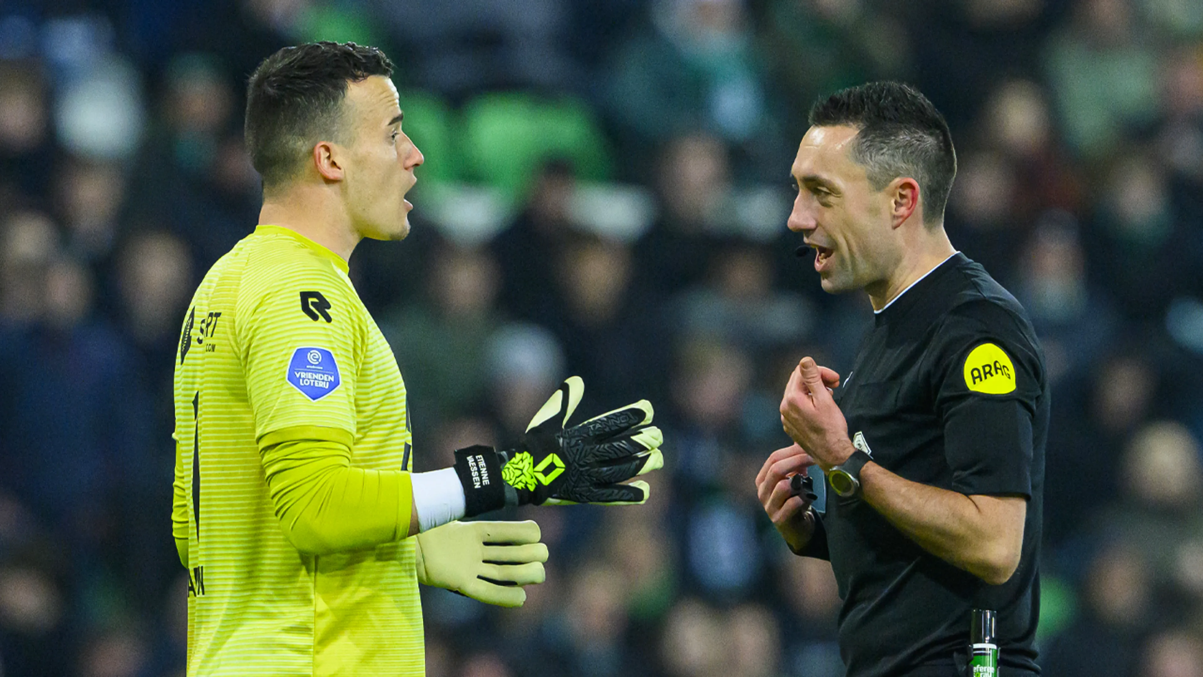 KNVB start onderzoek naar 'walgelijke vent'-uitspraak van Vaessen over Higler