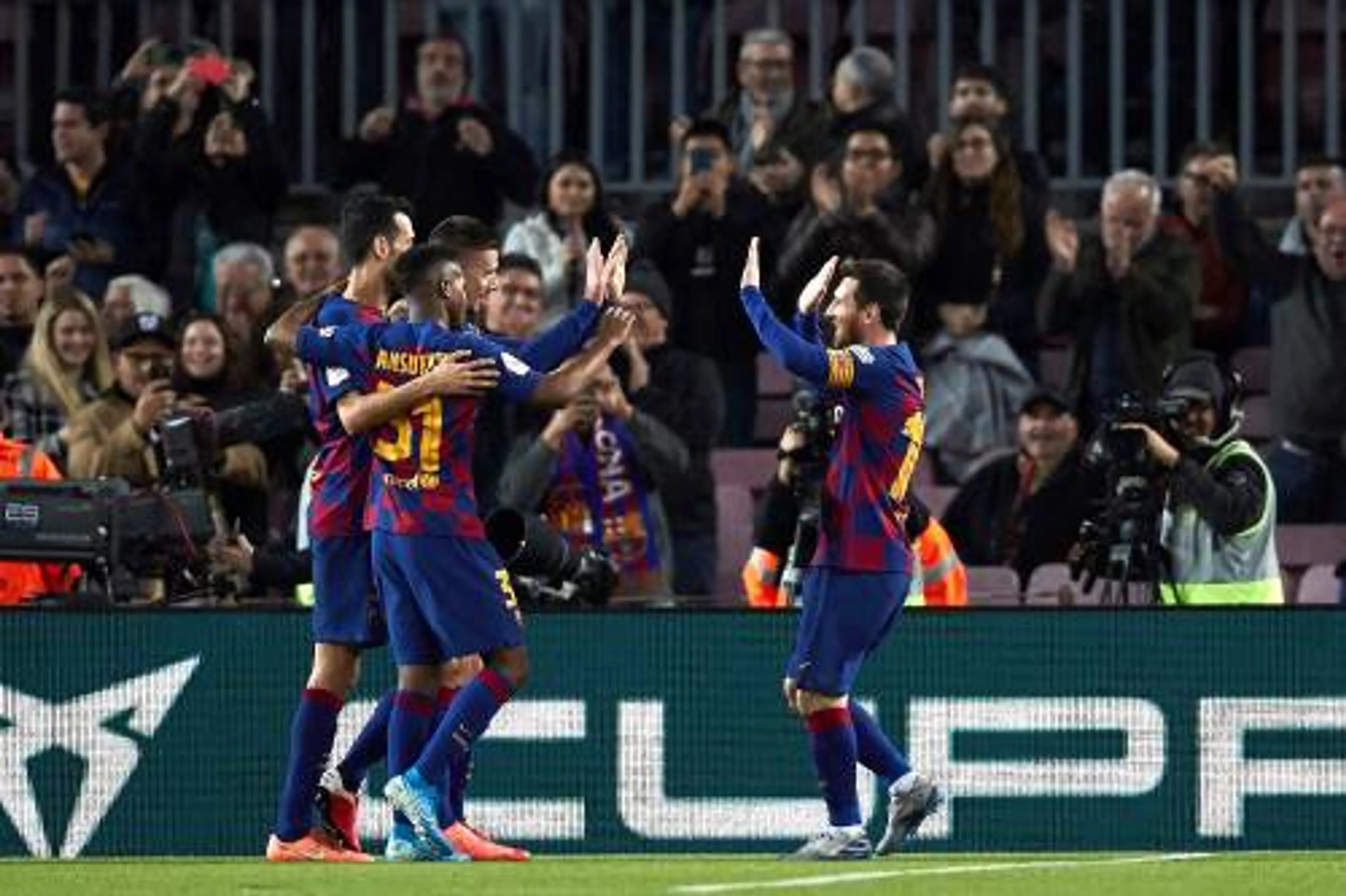 Barcelona zonder problemen naar laatste acht Spaanse beker
