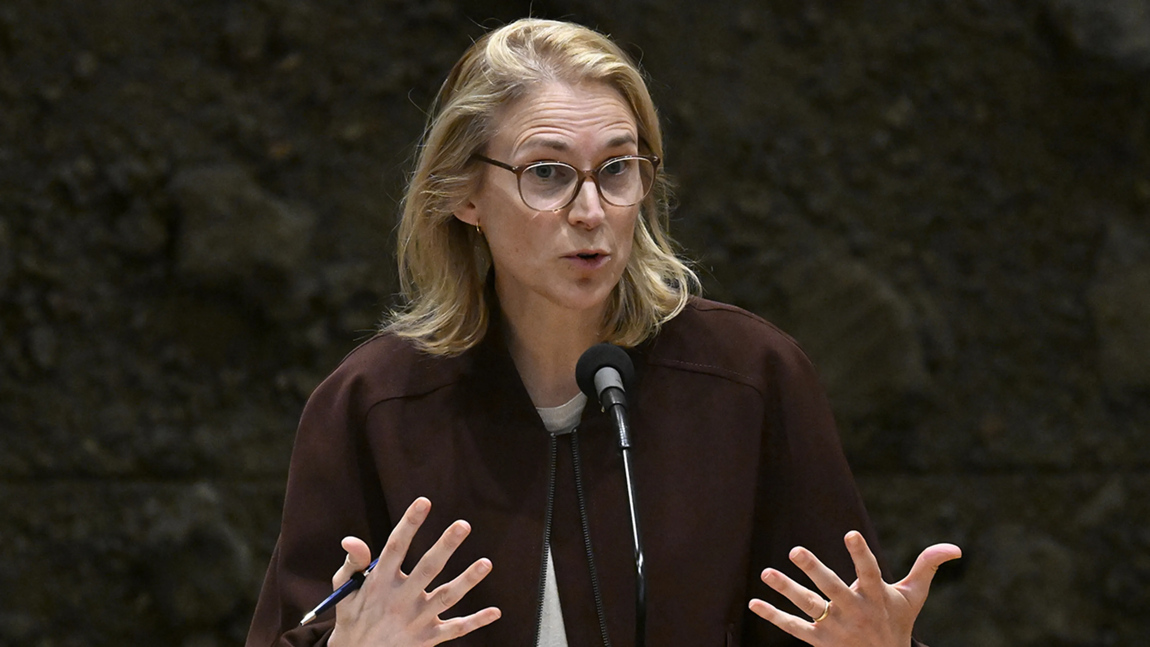 Woonminister Boekholt wil minder strenge huurwet, hogere huren mogelijk