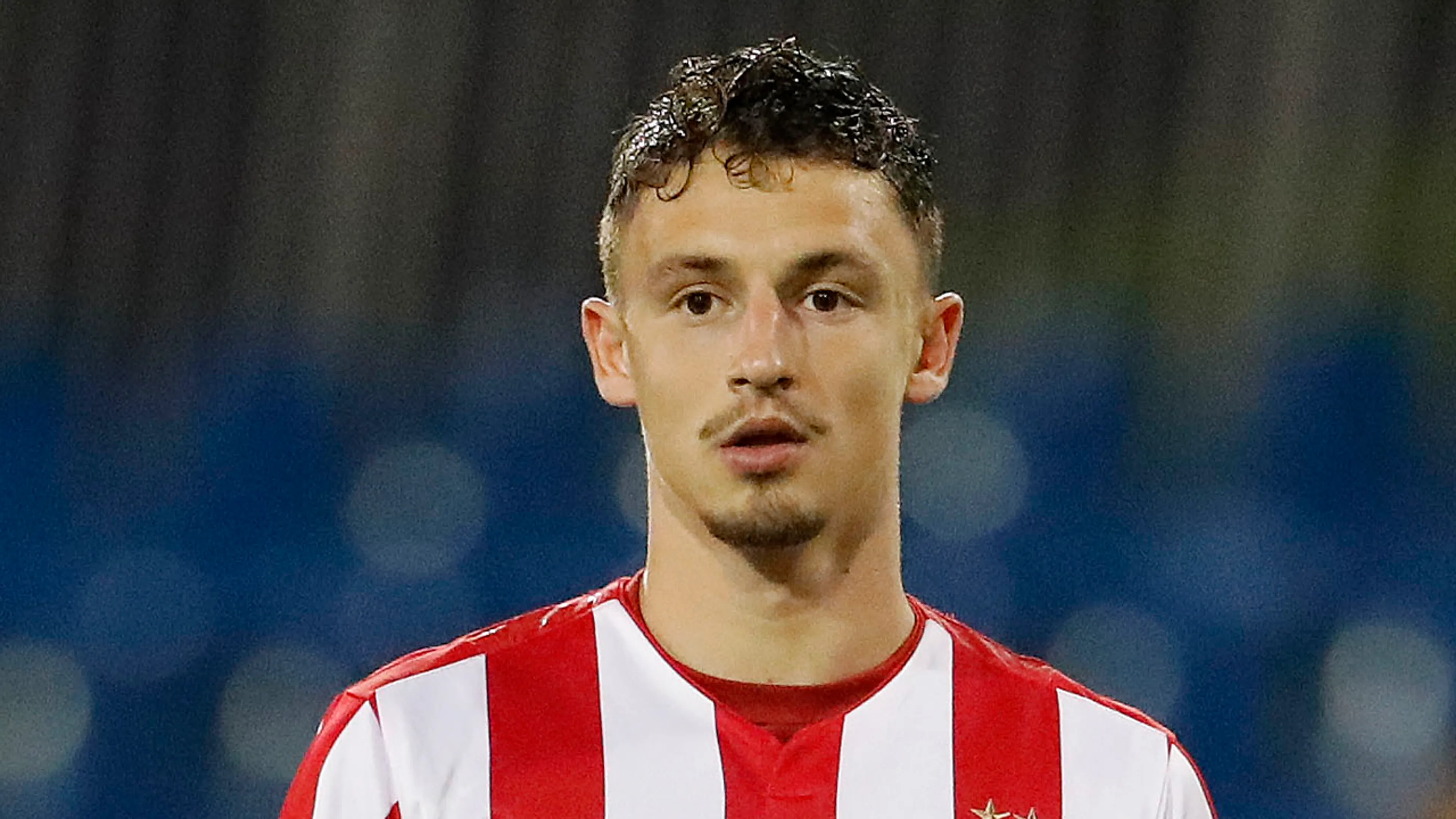 Boscagli vervangt geschorste Viergever bij PSV, Doan op de bank