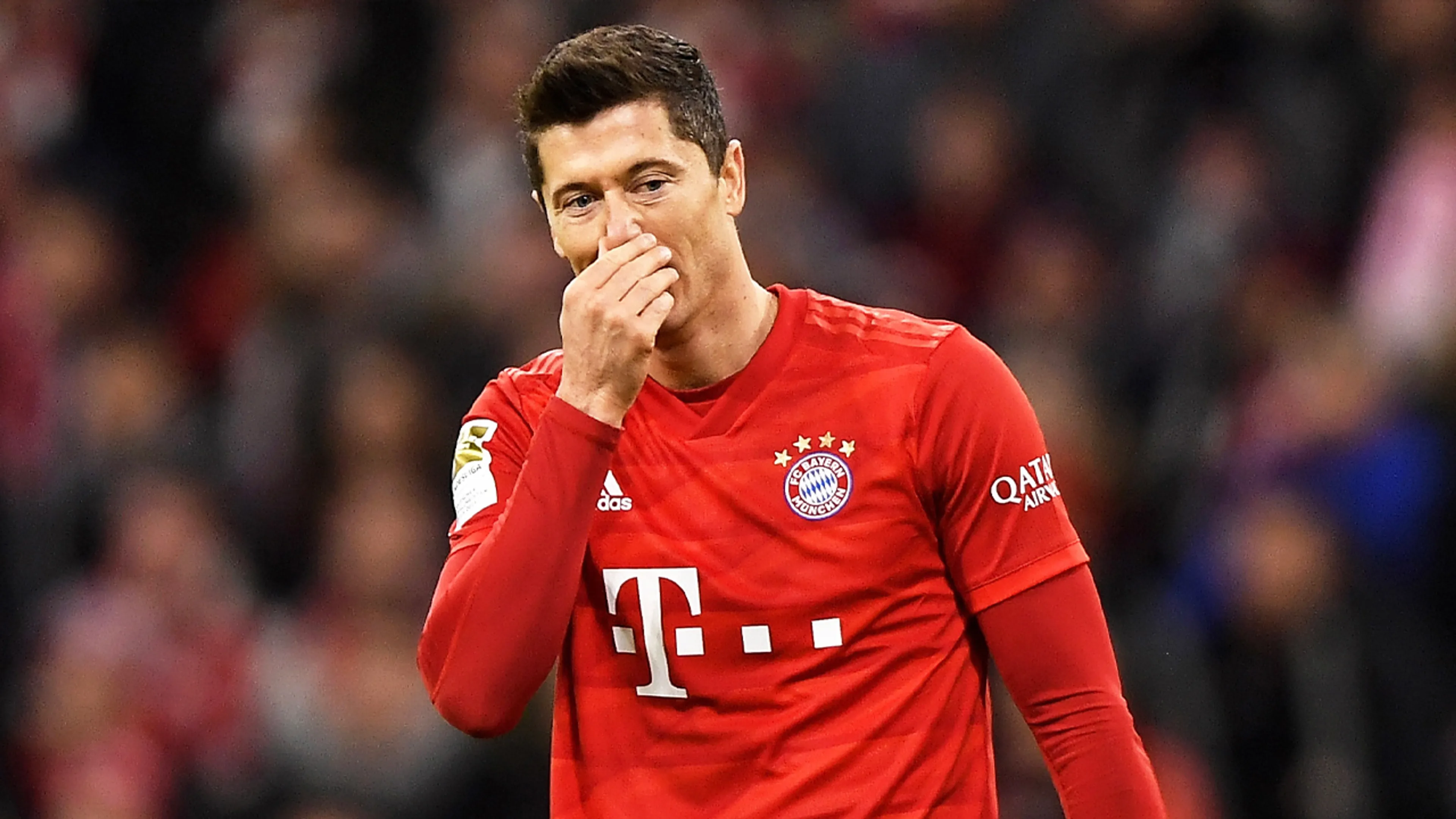 Lewandowski hervat looptraining na knieblessure