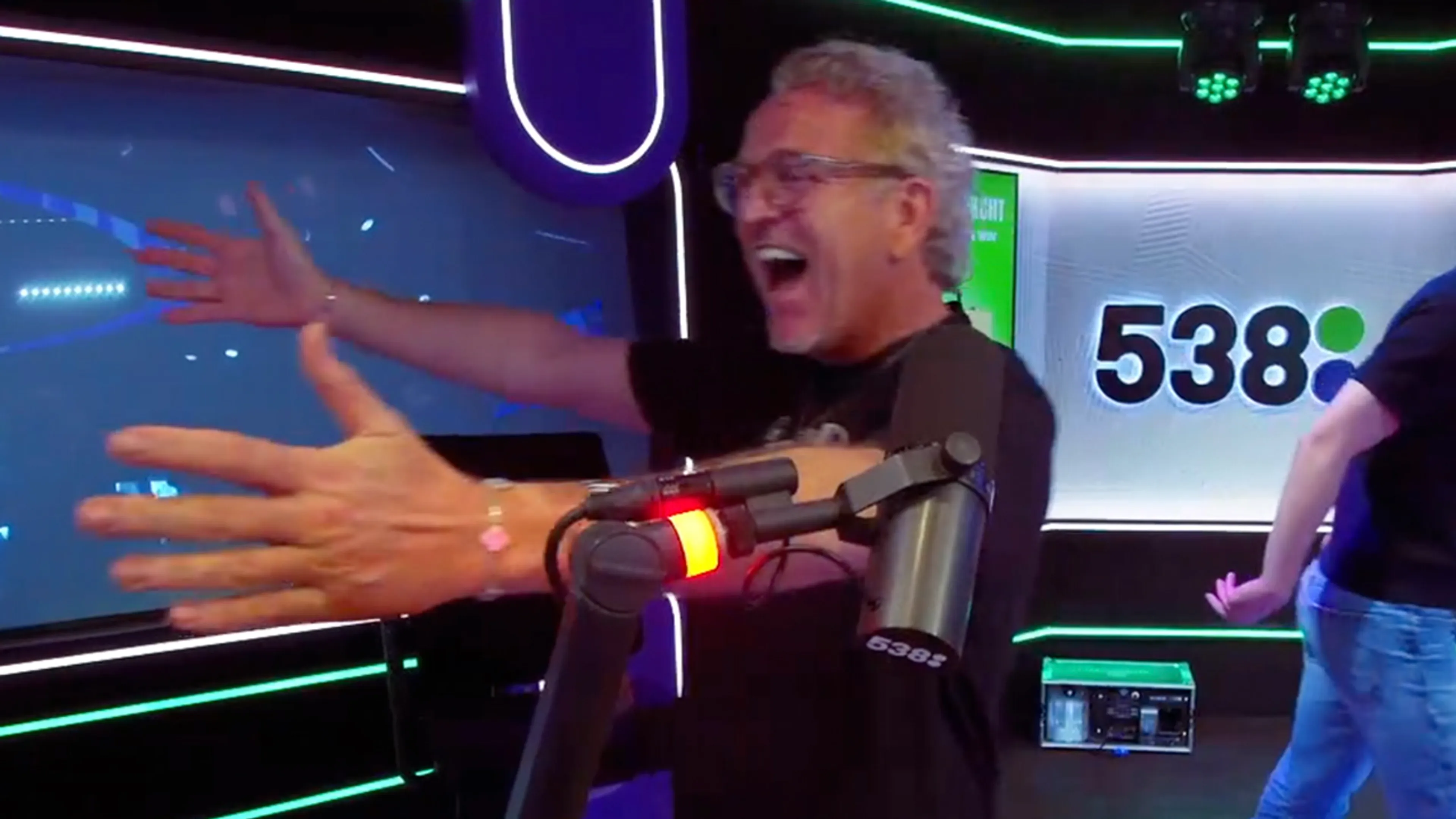 Gordon breekt in op Radio 538 en doet verzoeningspoging in De 538 Ochtendshow