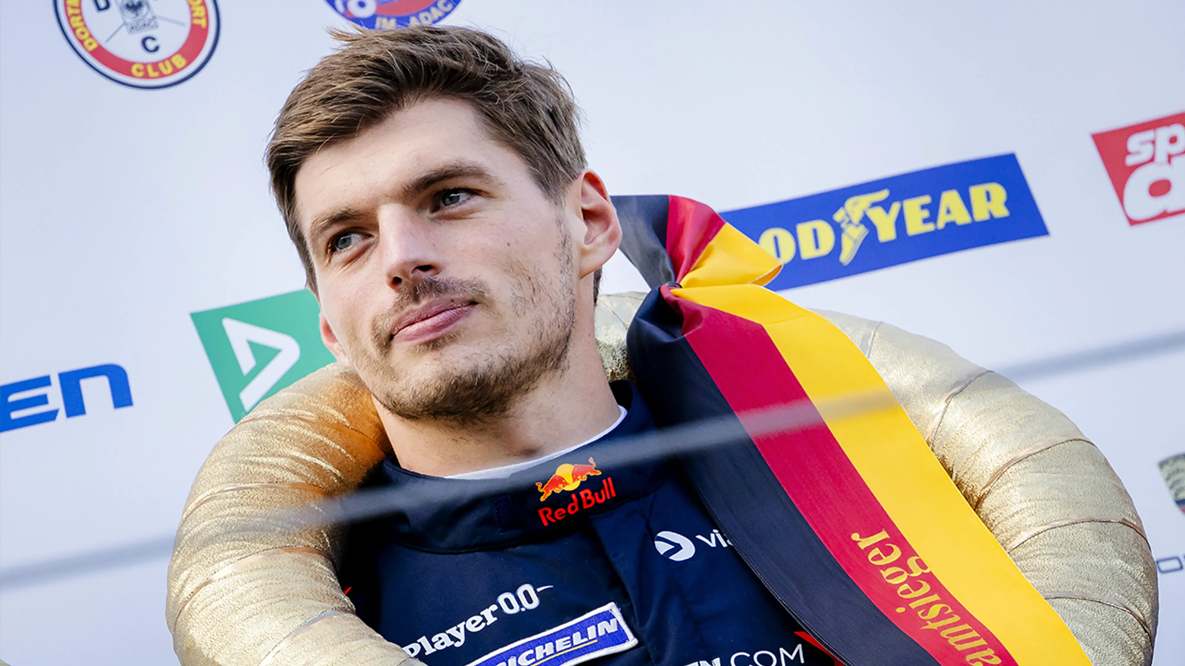 Max Verstappen maakt grote indruk en wint bij GT3-debuut op Nürburgring