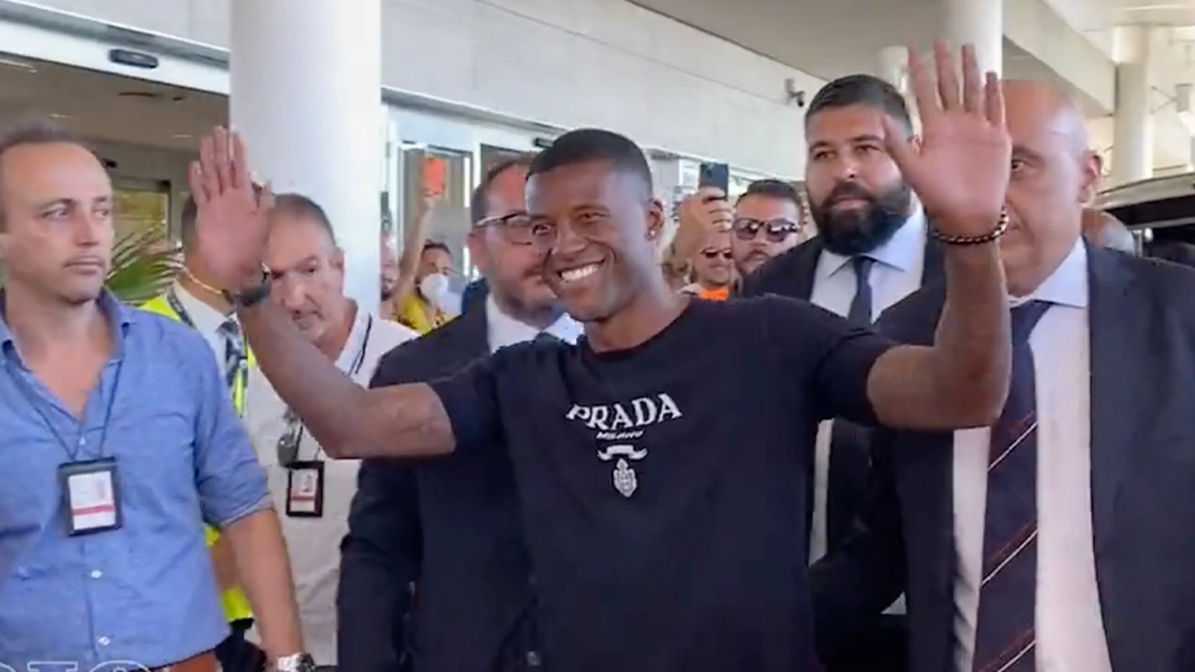 Wijnaldum toegezongen in Rome: 'Roma ja, Feyenoord nee!'