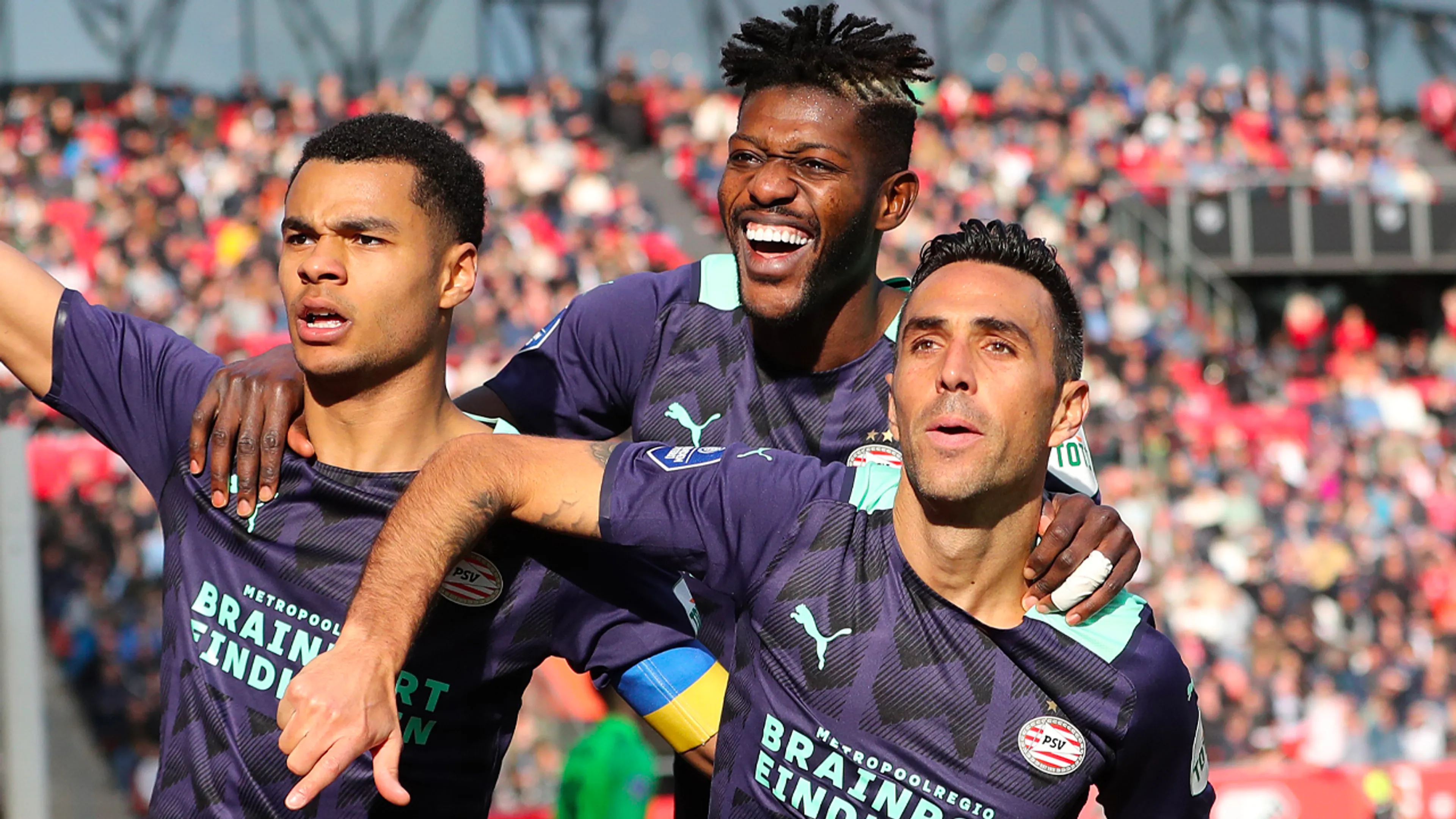 Zahavi schiet PSV in Galgenwaard langs FC Utrecht