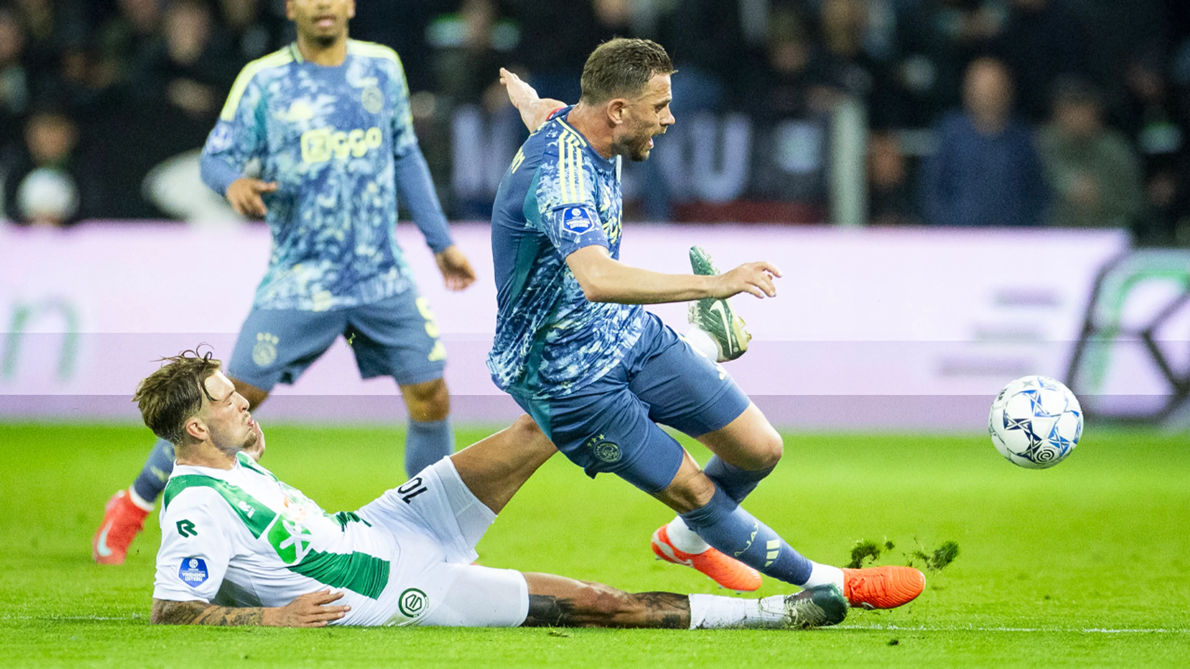 FC Groningen weigert schikkingsvoorstel voor Valente na rode kaart tegen Ajax
