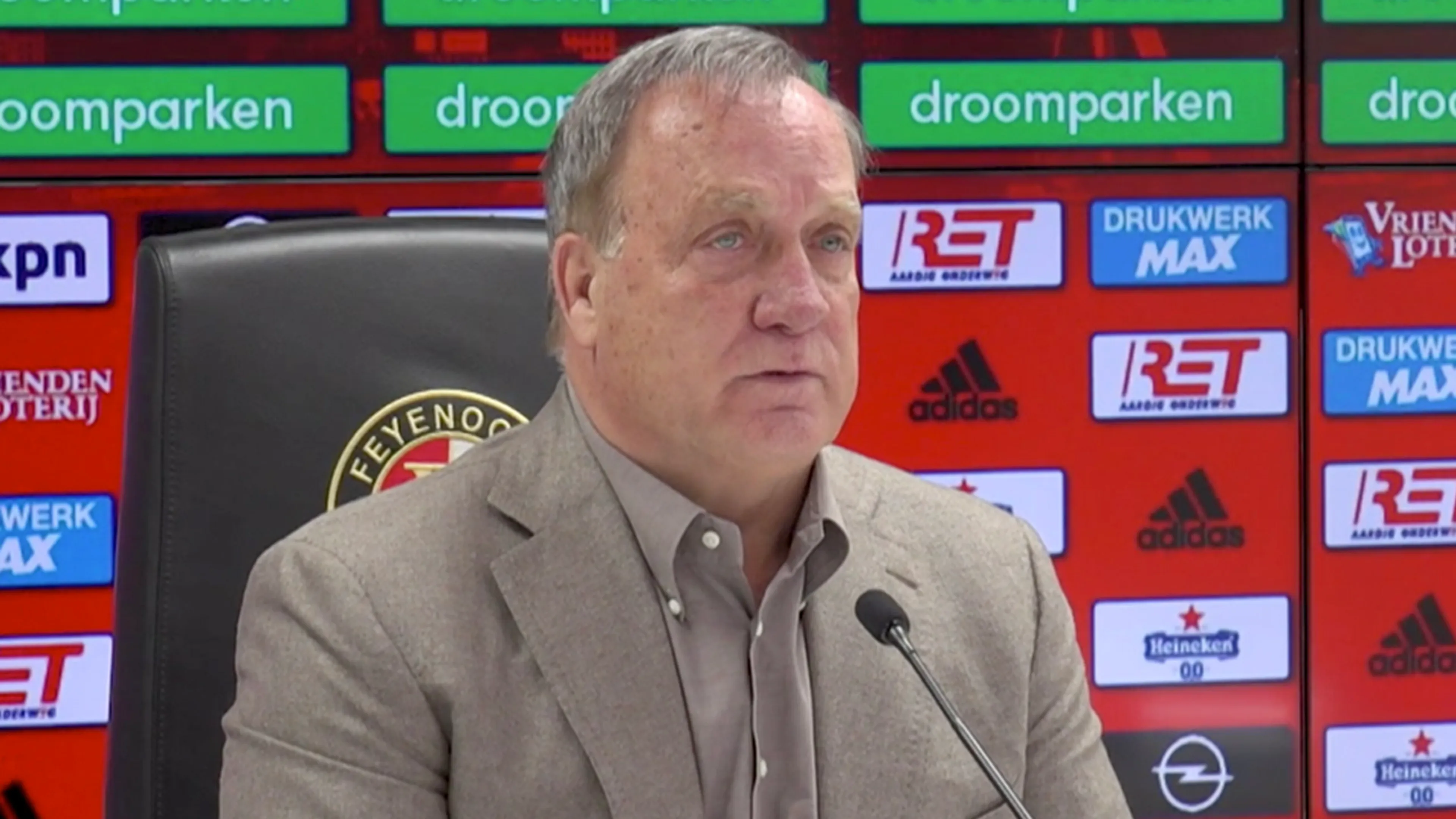 Geschrokken Advocaat leeft mee met Koeman