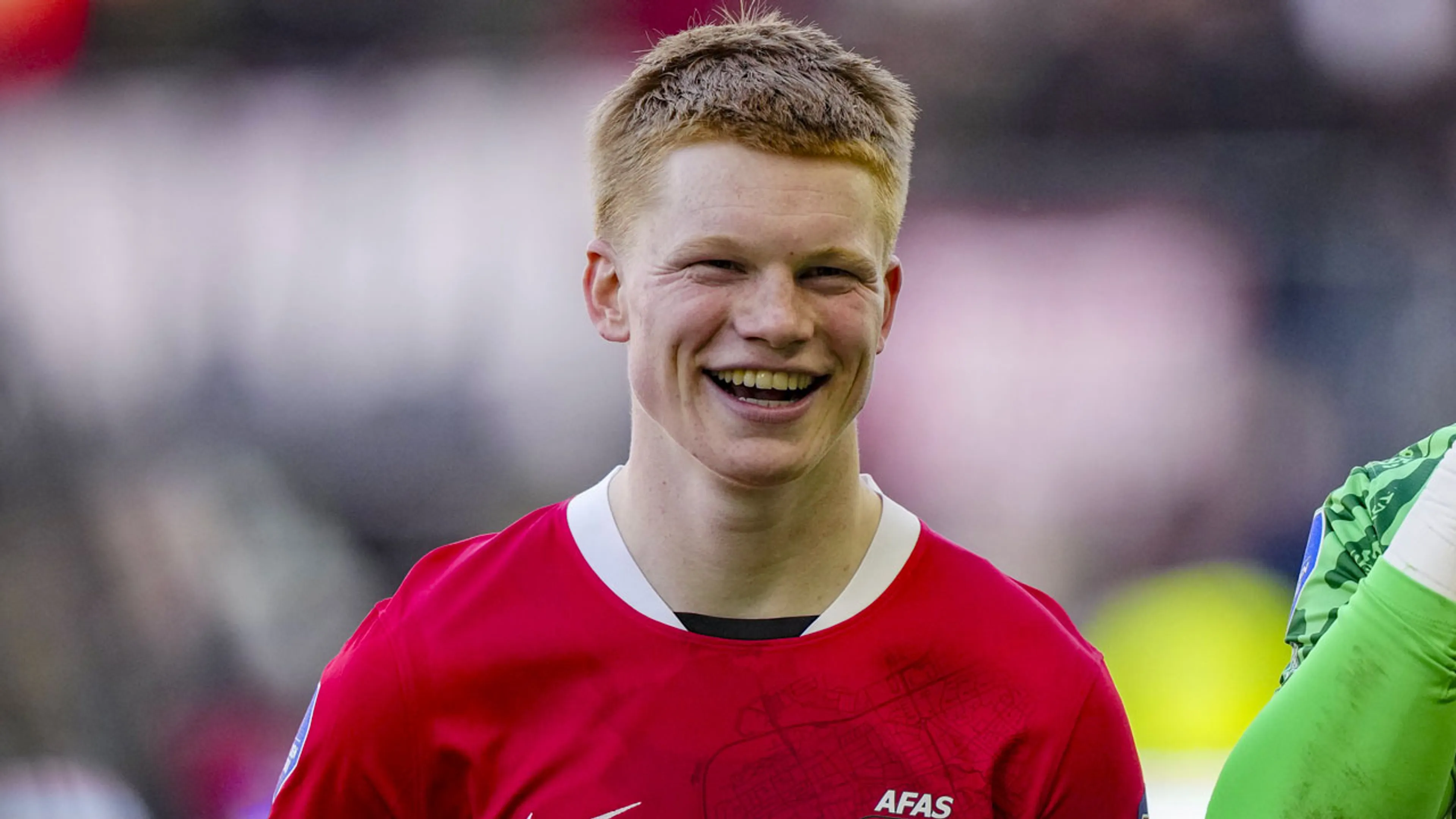 Kees Smit debuteert in selectie Nederlands elftal, Bijlow en Brobbey keren terug
