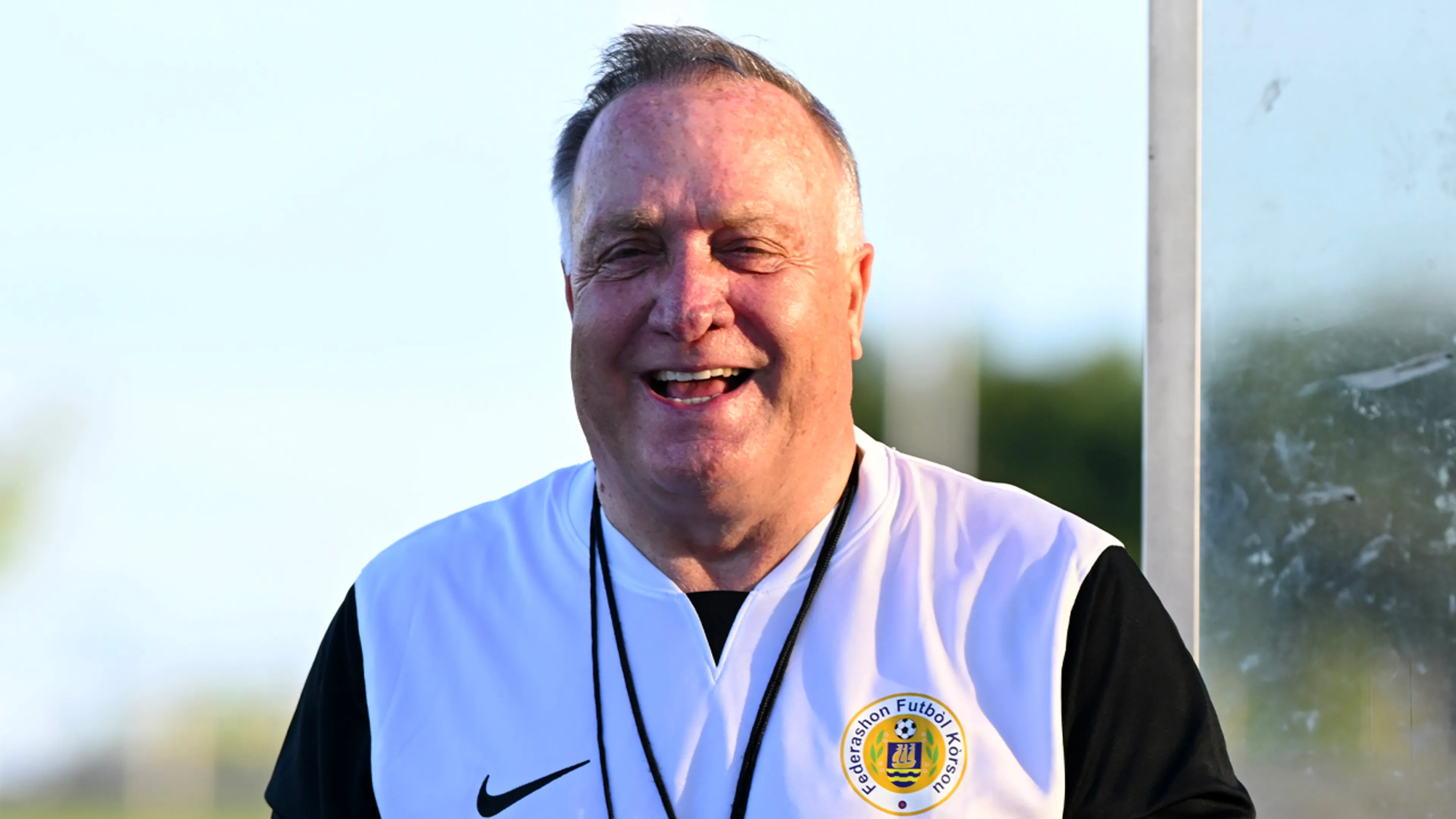 Dick Advocaat verlengt contract als bondscoach van Curaçao
