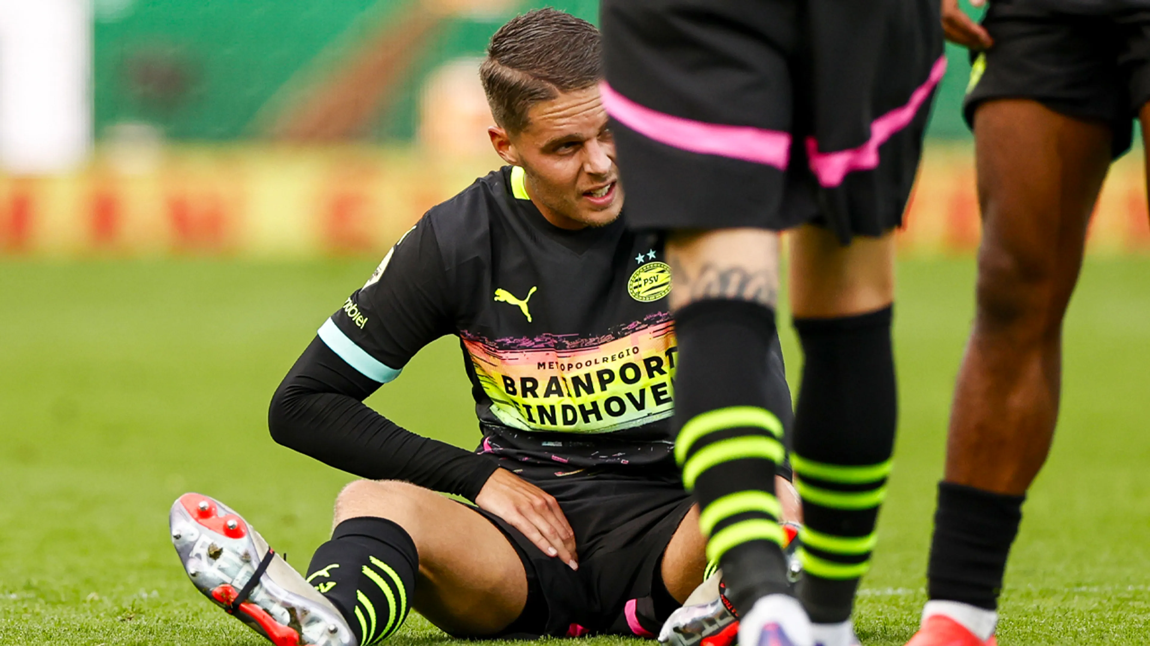 PSV verwacht Joey Veerman minimaal een maand te missen