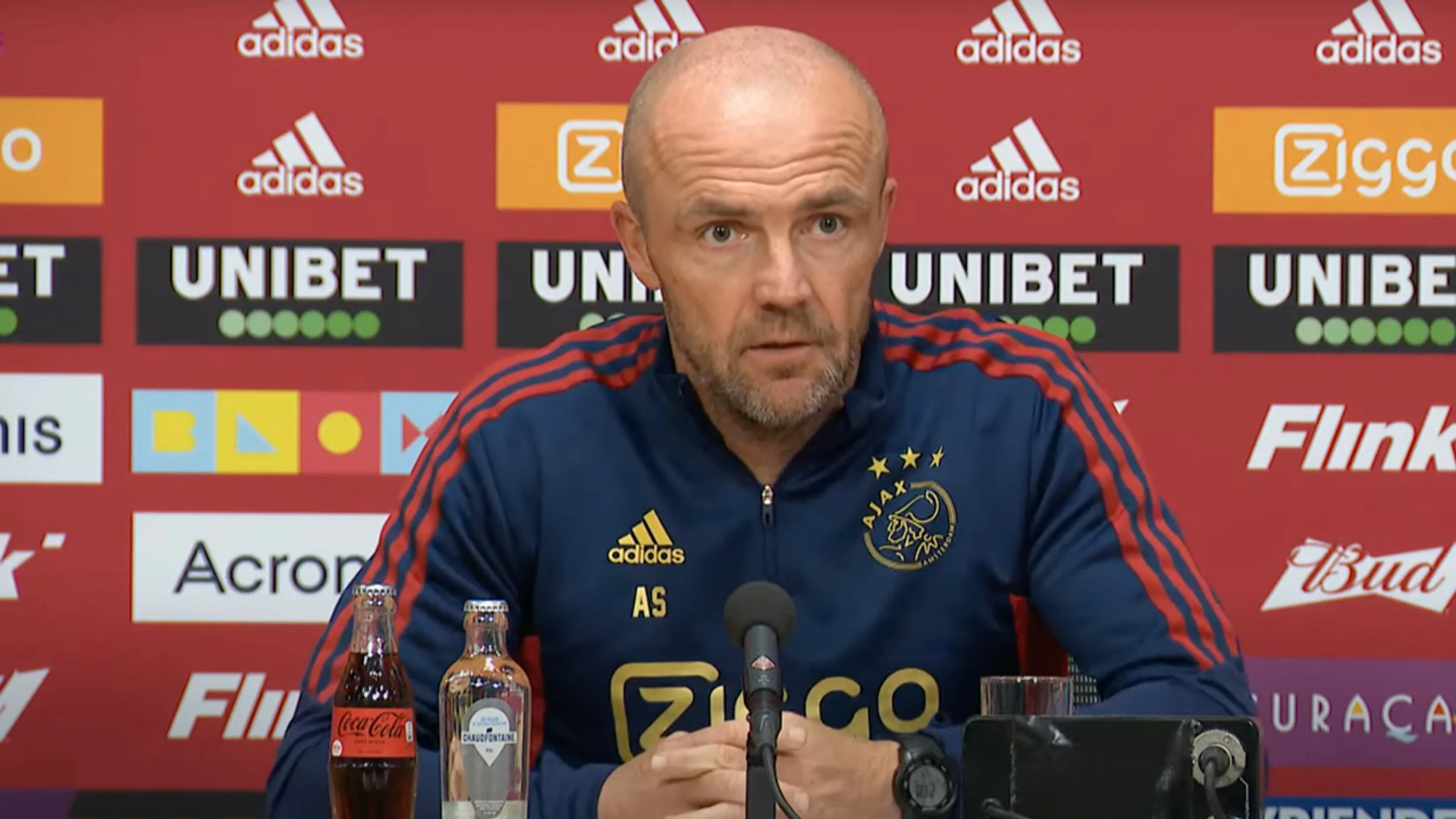 Schreuder reageert op kritiek na gelijkspel tegen Go Ahead Eagles