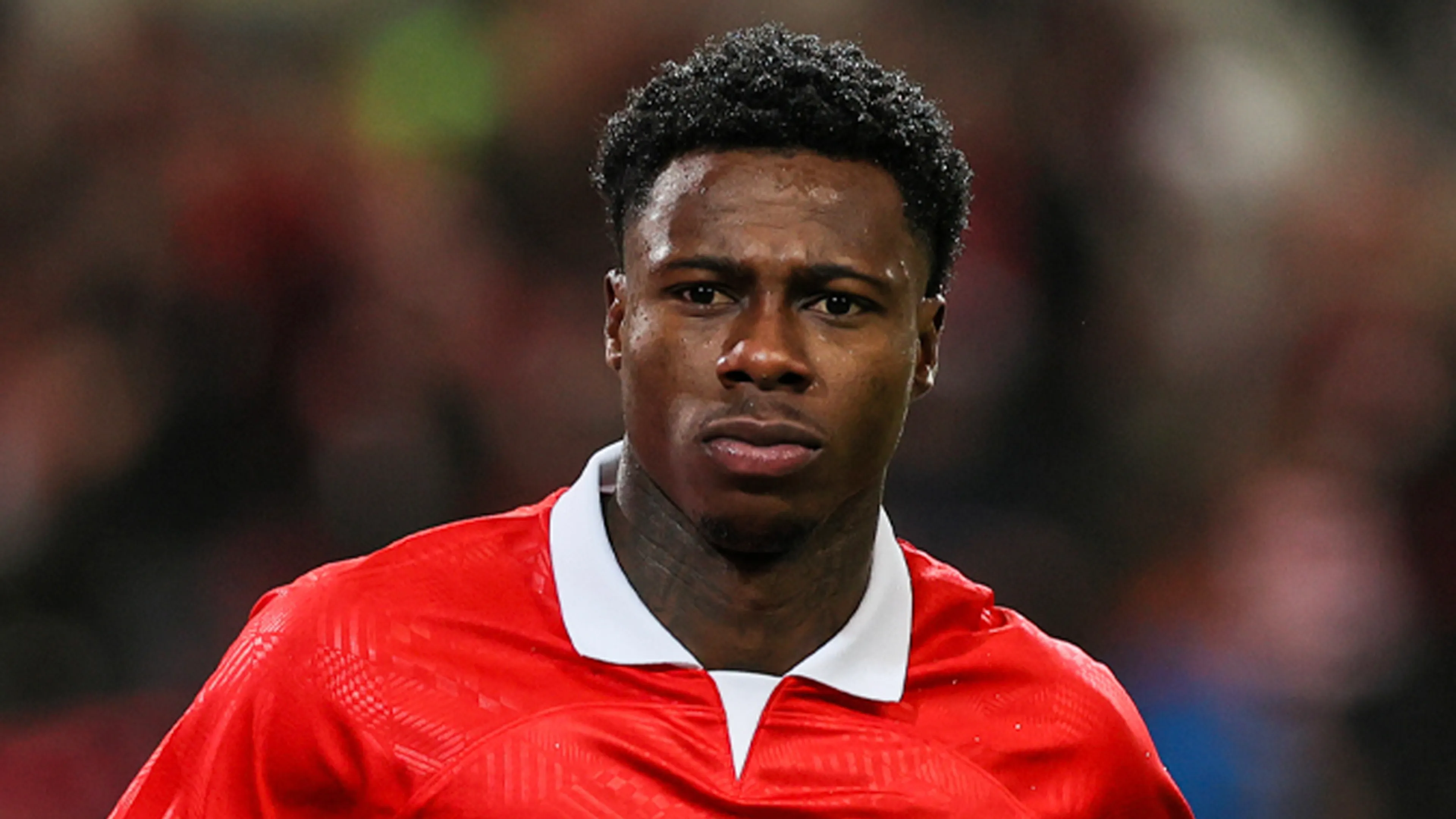 Quincy Promes plaatst video op Instagram waarin hij schiet met automatisch wapen