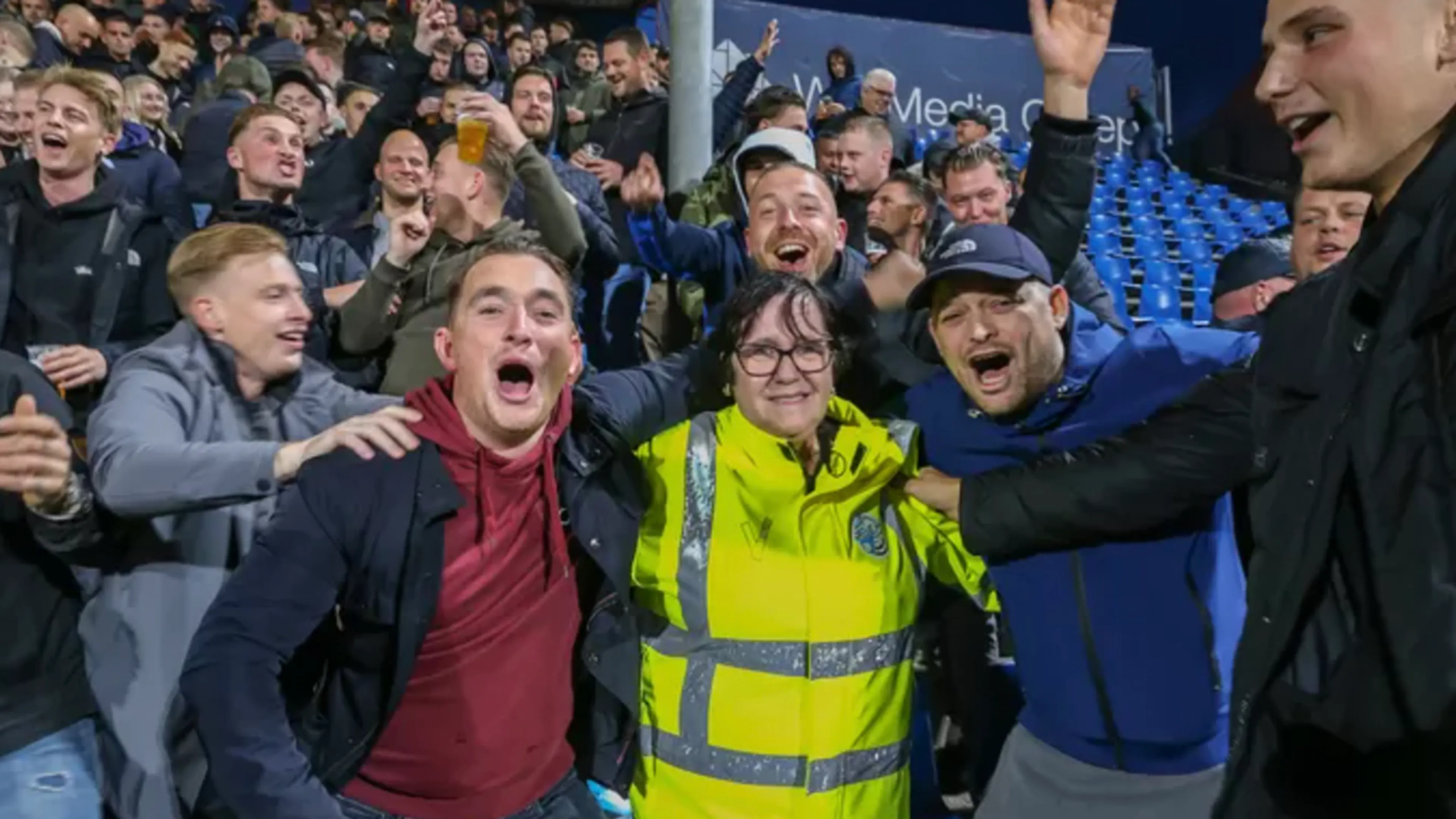Steward publiekslieveling bij FC Den Bosch: 'Zelfs in de supermarkt word ik toegezongen'