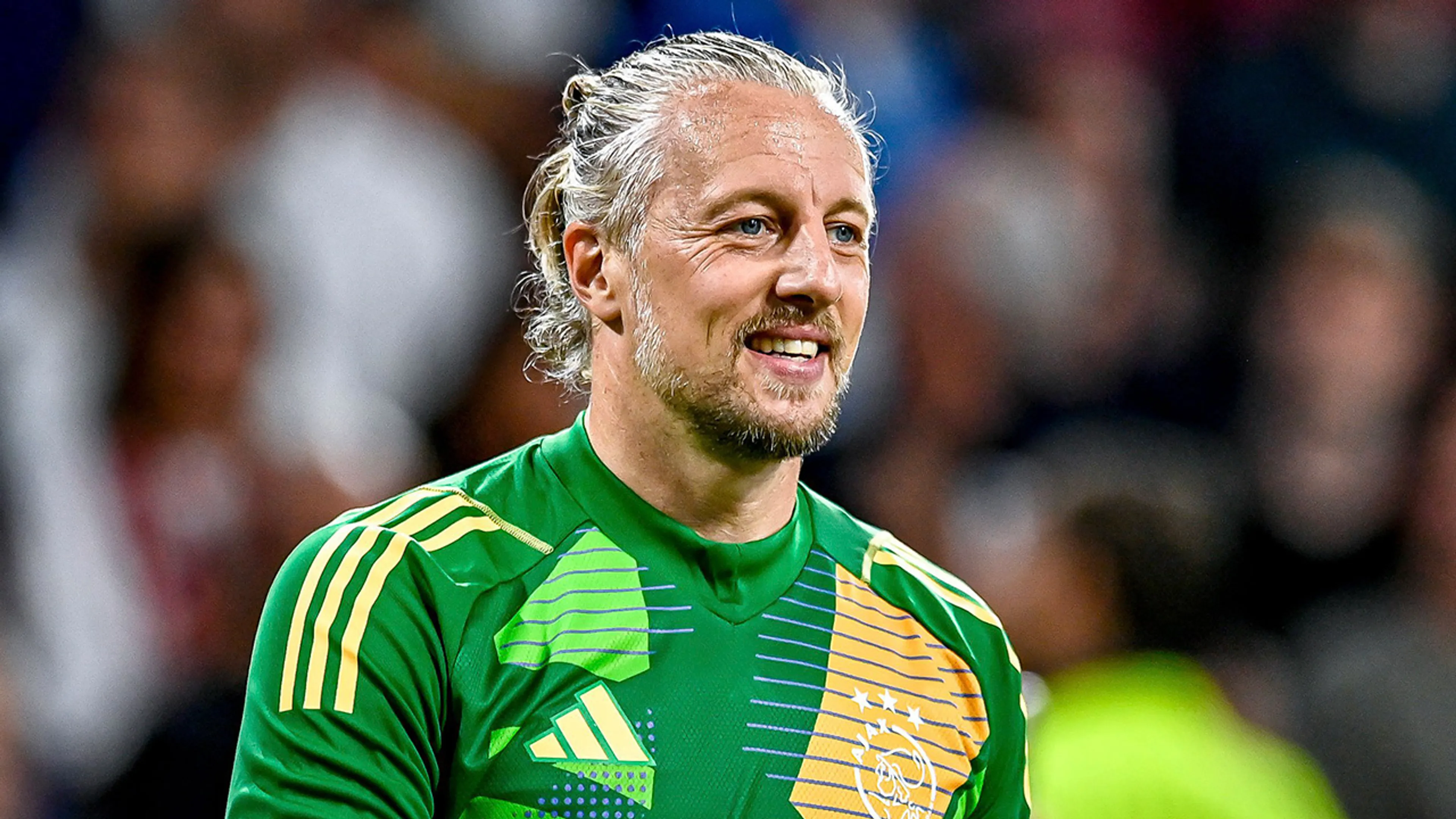 Officieel: Ajax verlengt contract van doelman Remko Pasveer