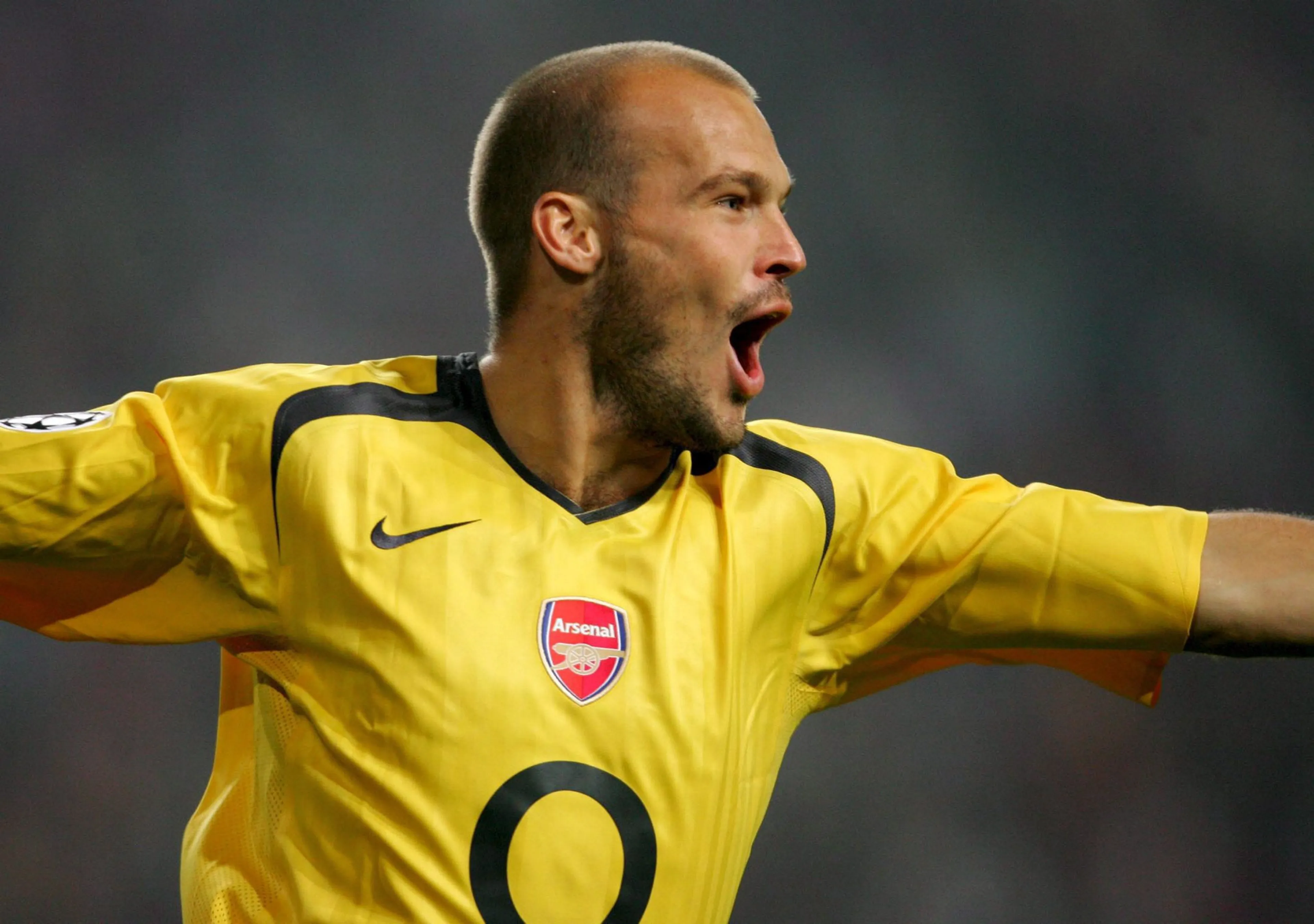 Arsenal schuift assistent Ljungberg door