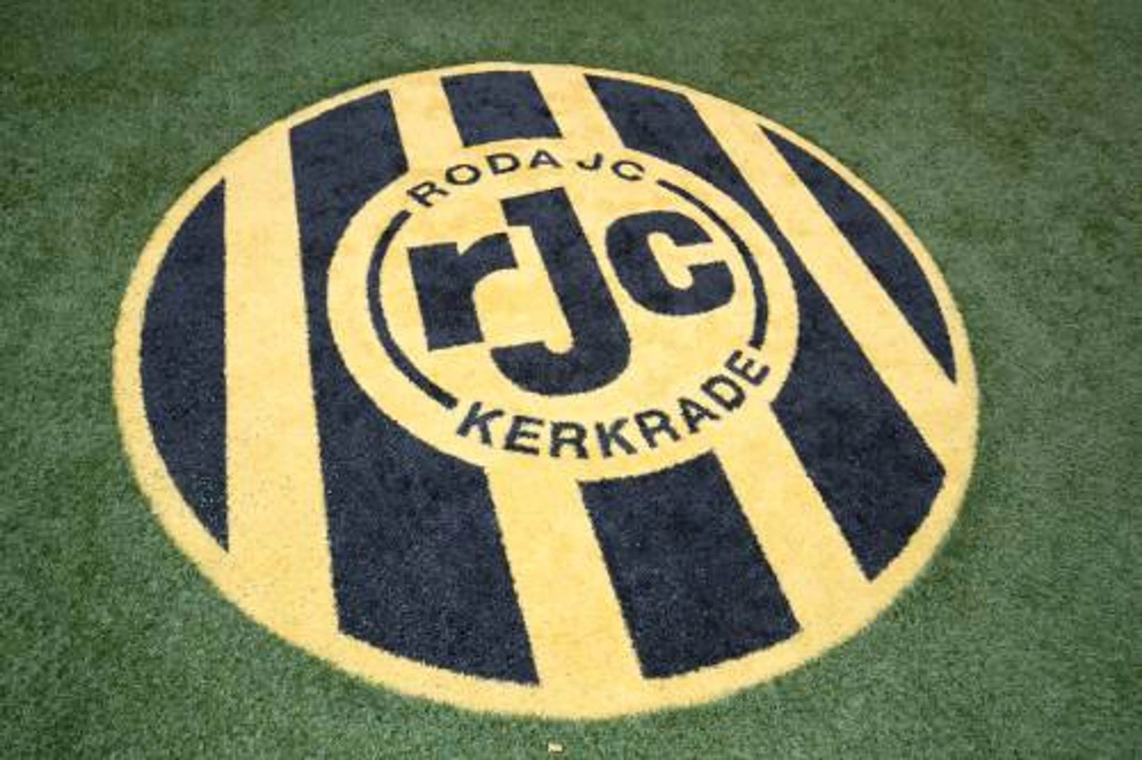 Roda JC en Van Veldhoven uit elkaar