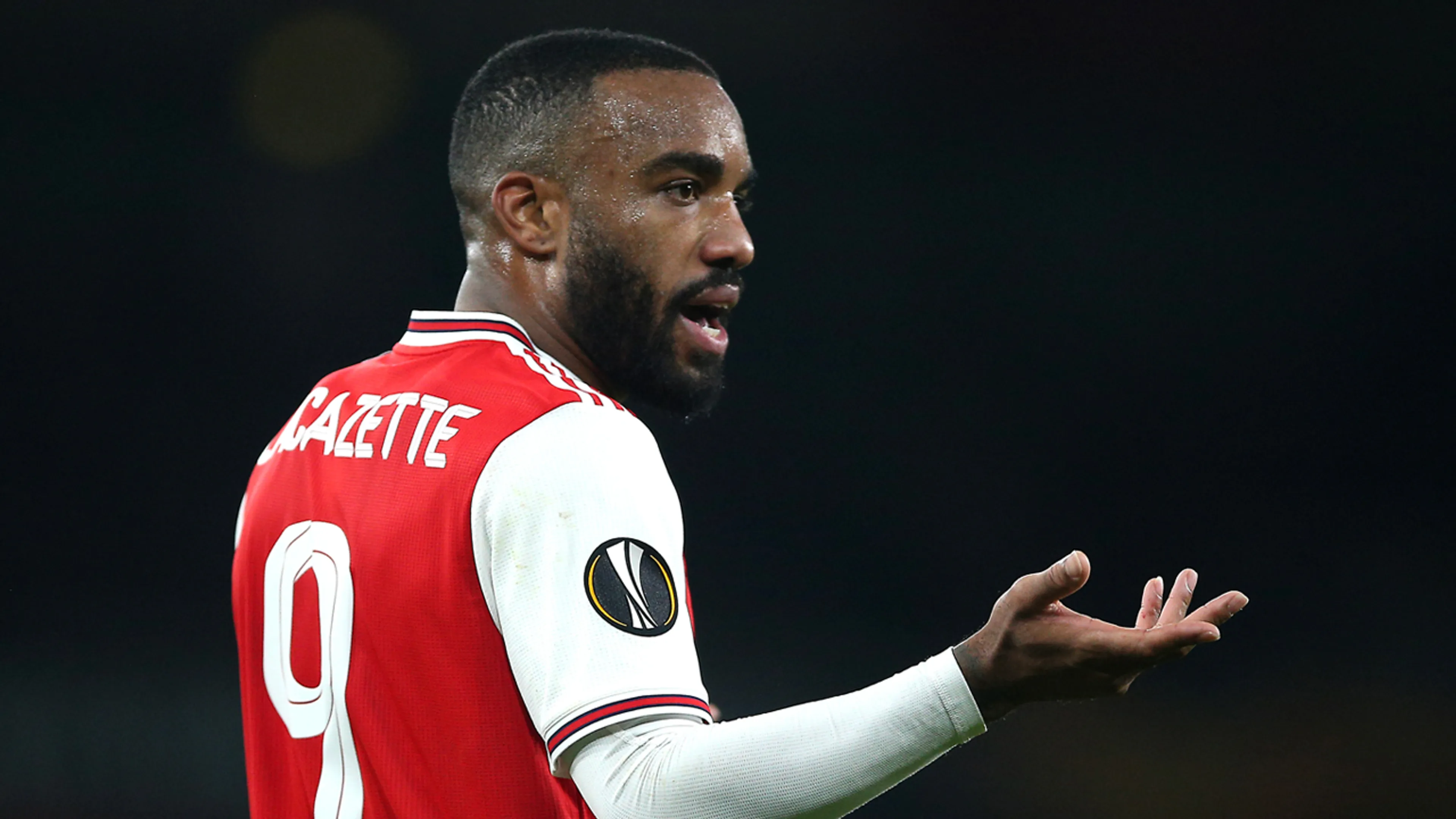 Arsenal verslaat Spurs in Londense derby: 2-1