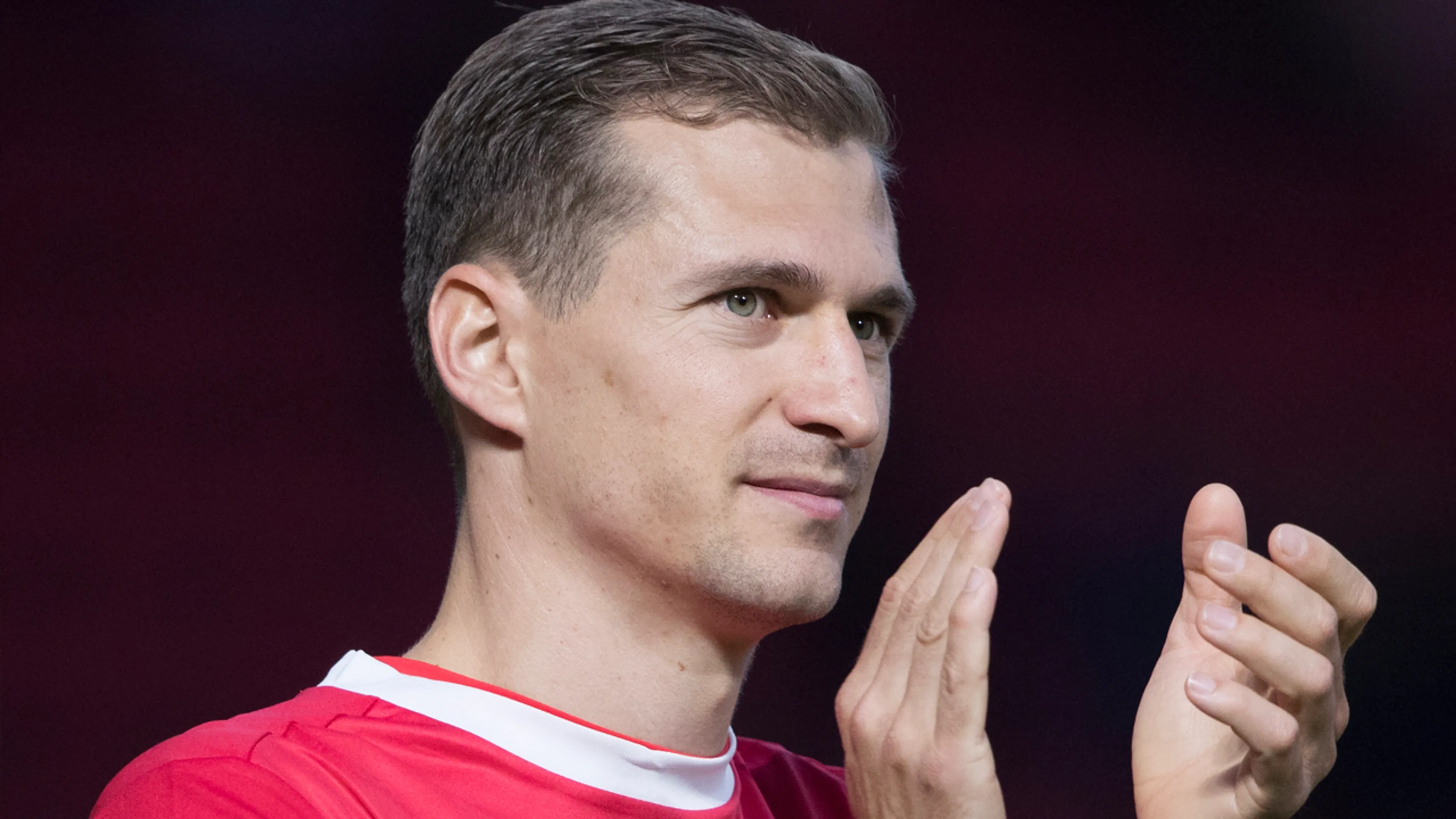 PSV zegt contract Schwaab formeel op, Afellay in de wachtkamer