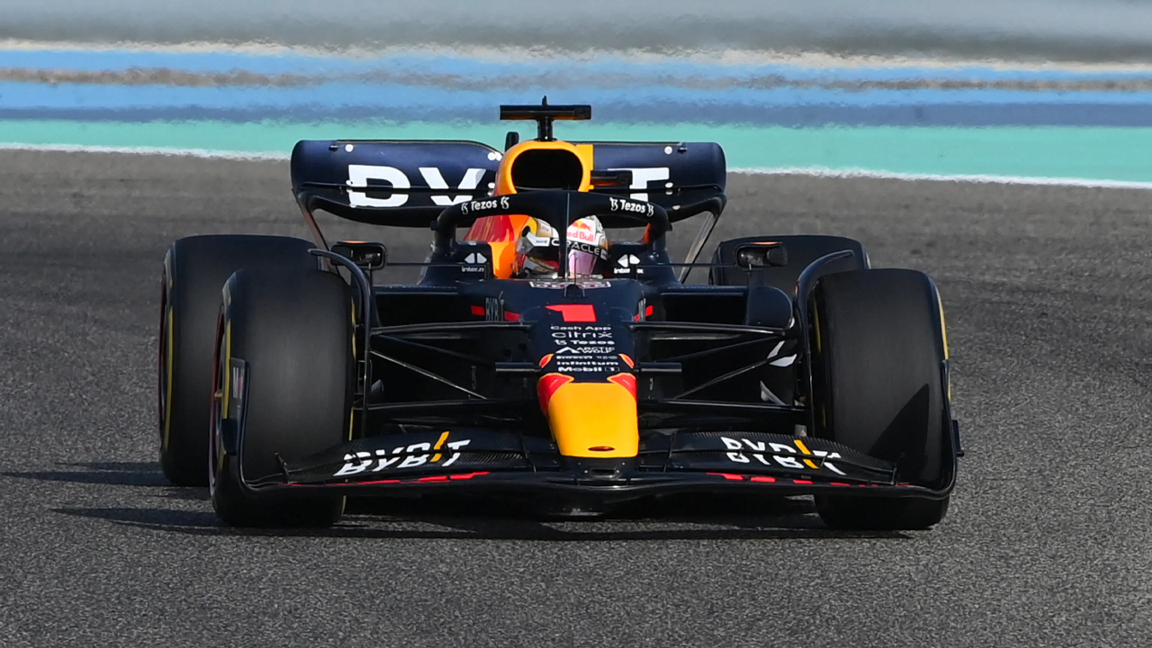 Verstappen vijfde in eerste training van het seizoen, Gasly is de snelste