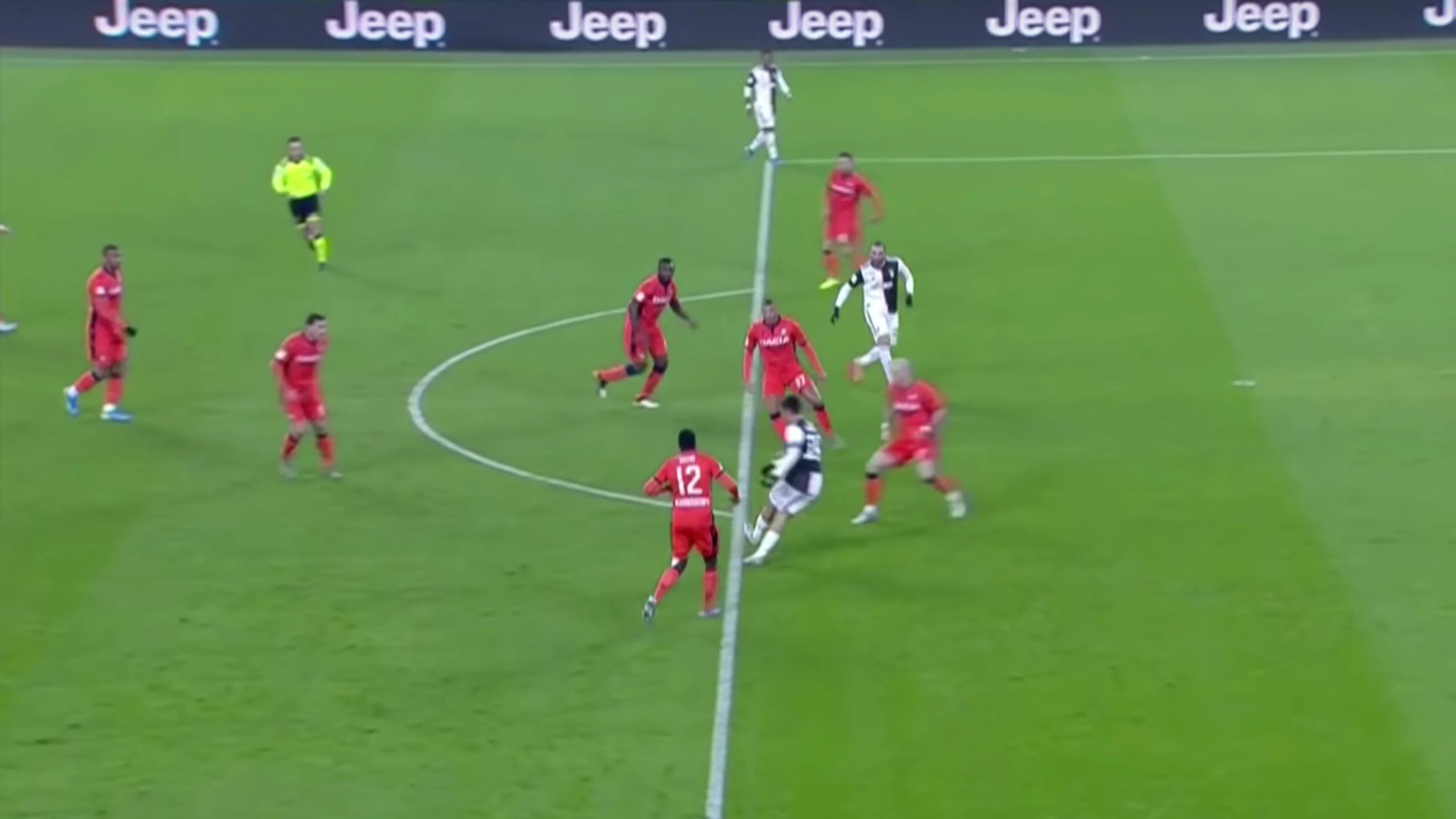 Dybala en Higuaín creëren absolute wereldgoal 