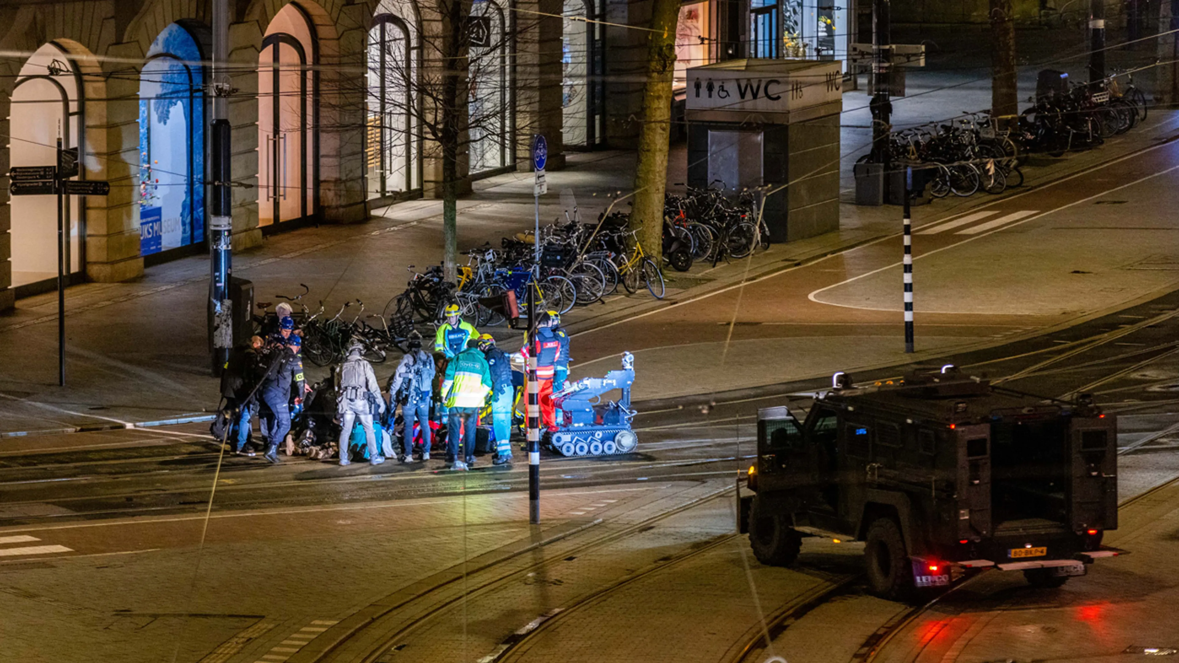 Advocaat: gijzelnemer Apple Store overleden