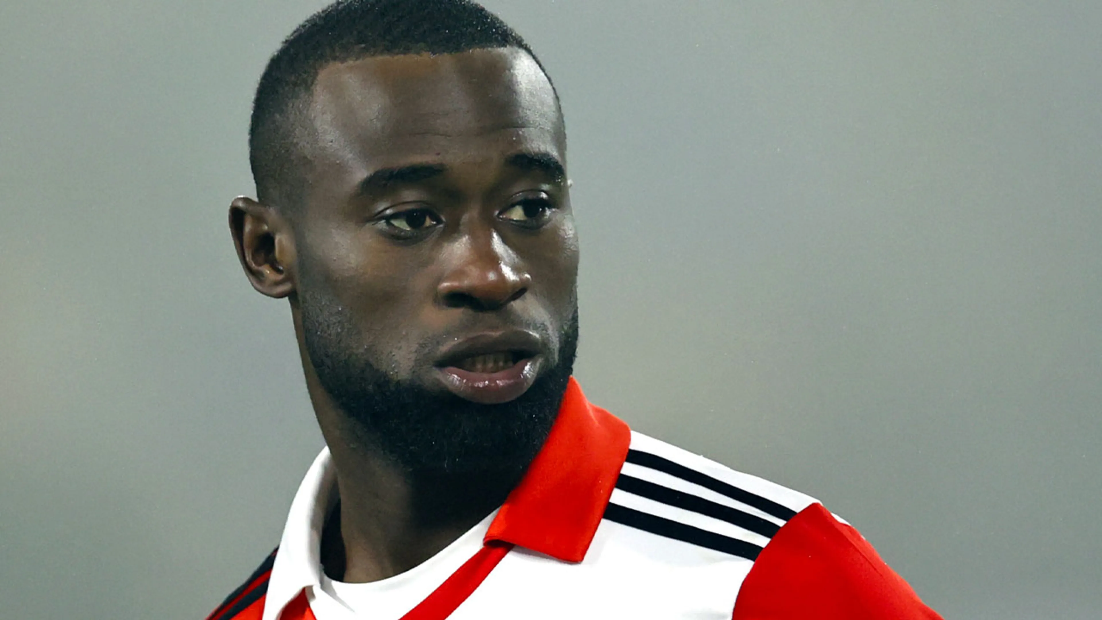 ‘Lutsharel Geertruida blijft mogelijk toch bij Feyenoord’
