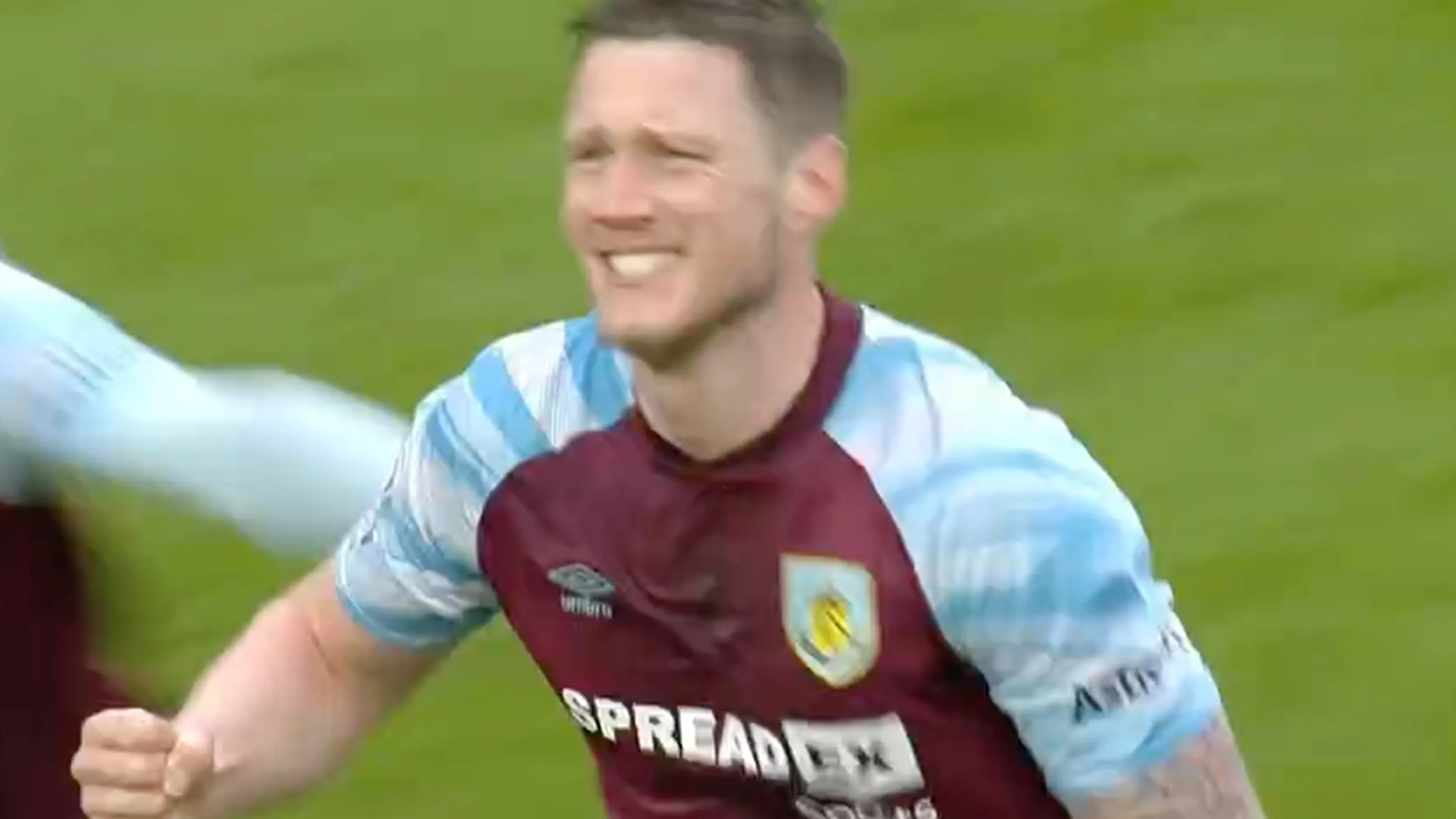 Wout Weghorst emotioneel na eerste Premier League-doelpunt