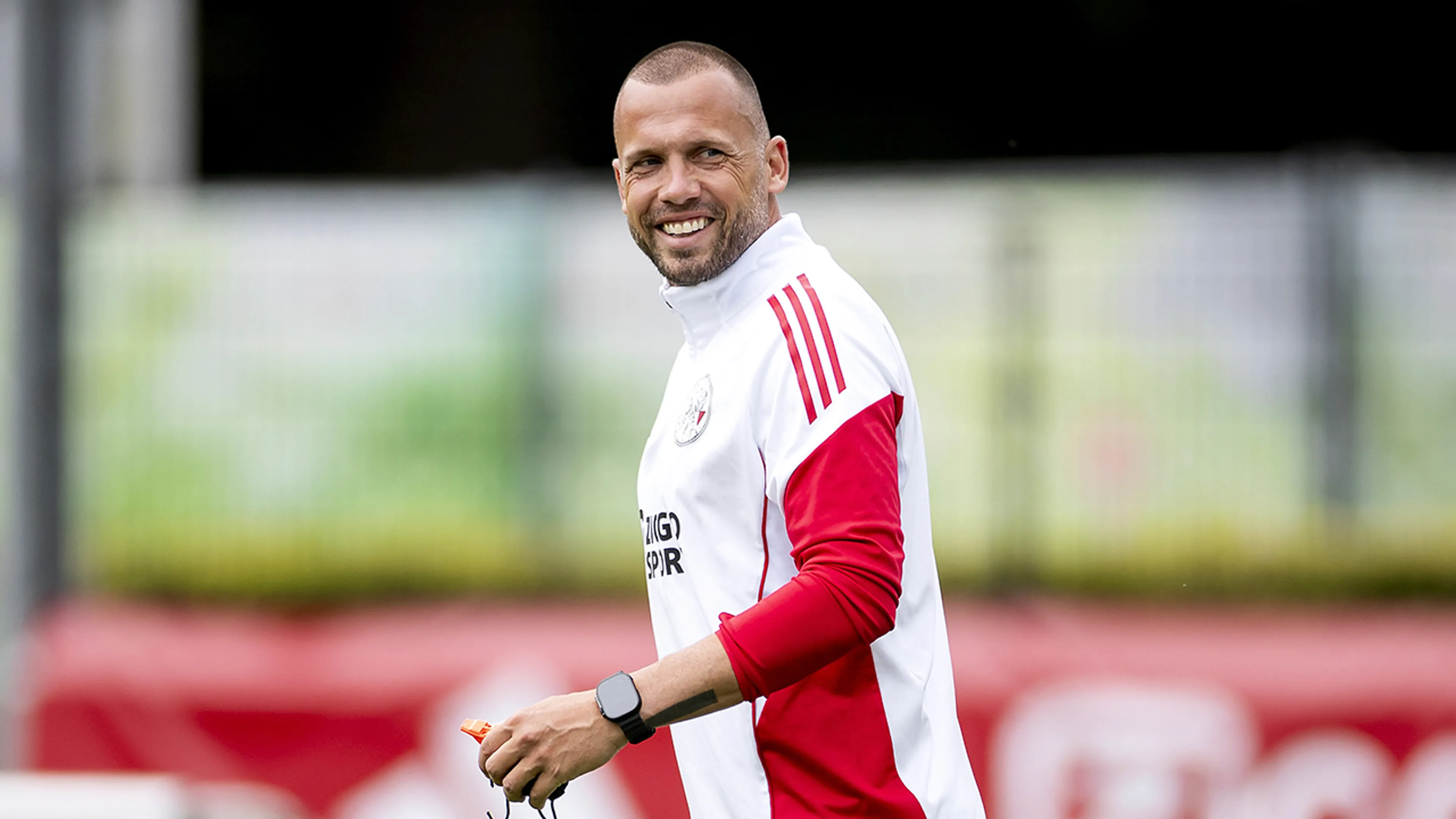 John Heitinga wijst nieuwe Ajax-aanvoerder aan