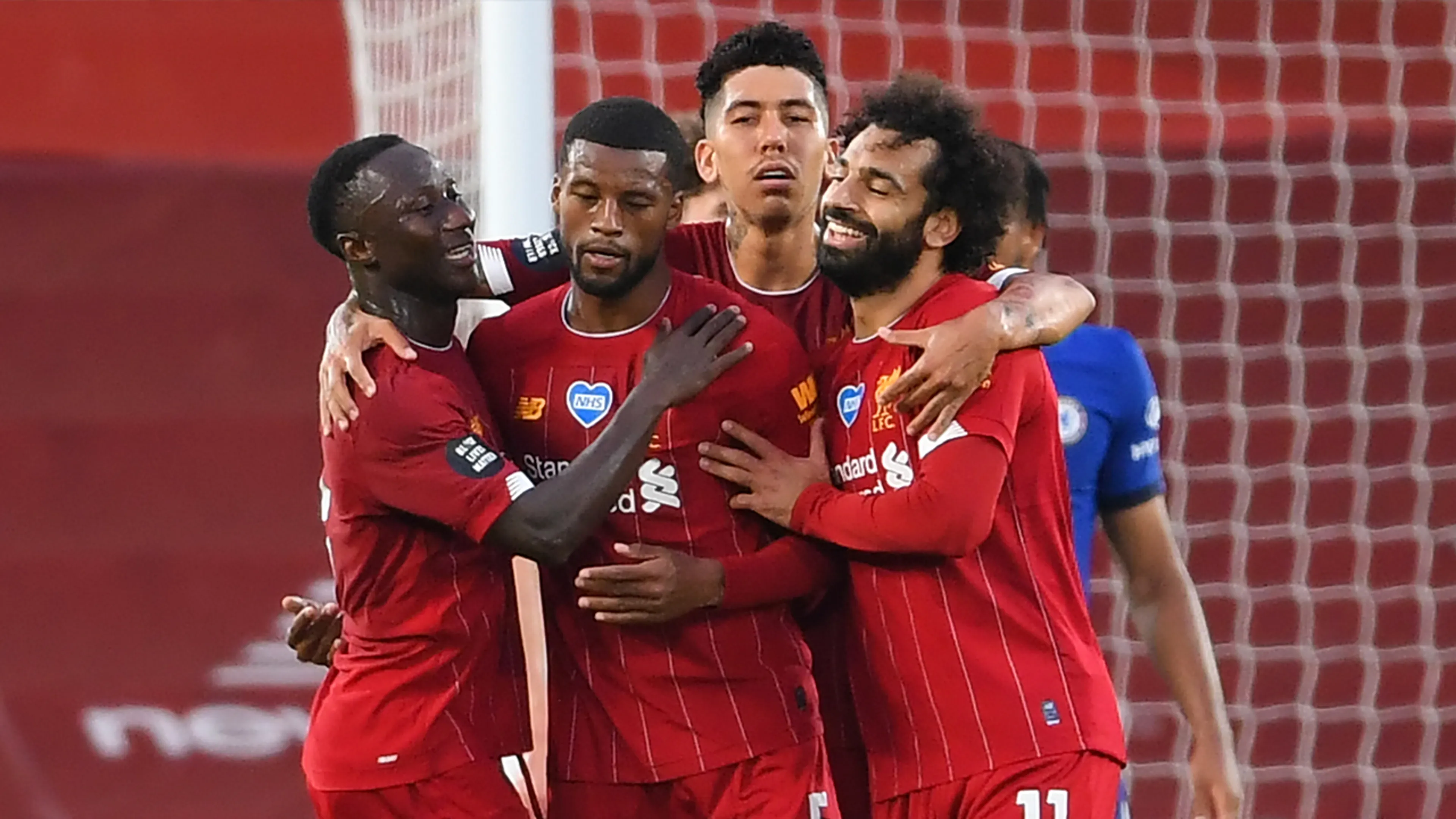Kampioen Liverpool wint spektakelstuk tegen Chelsea