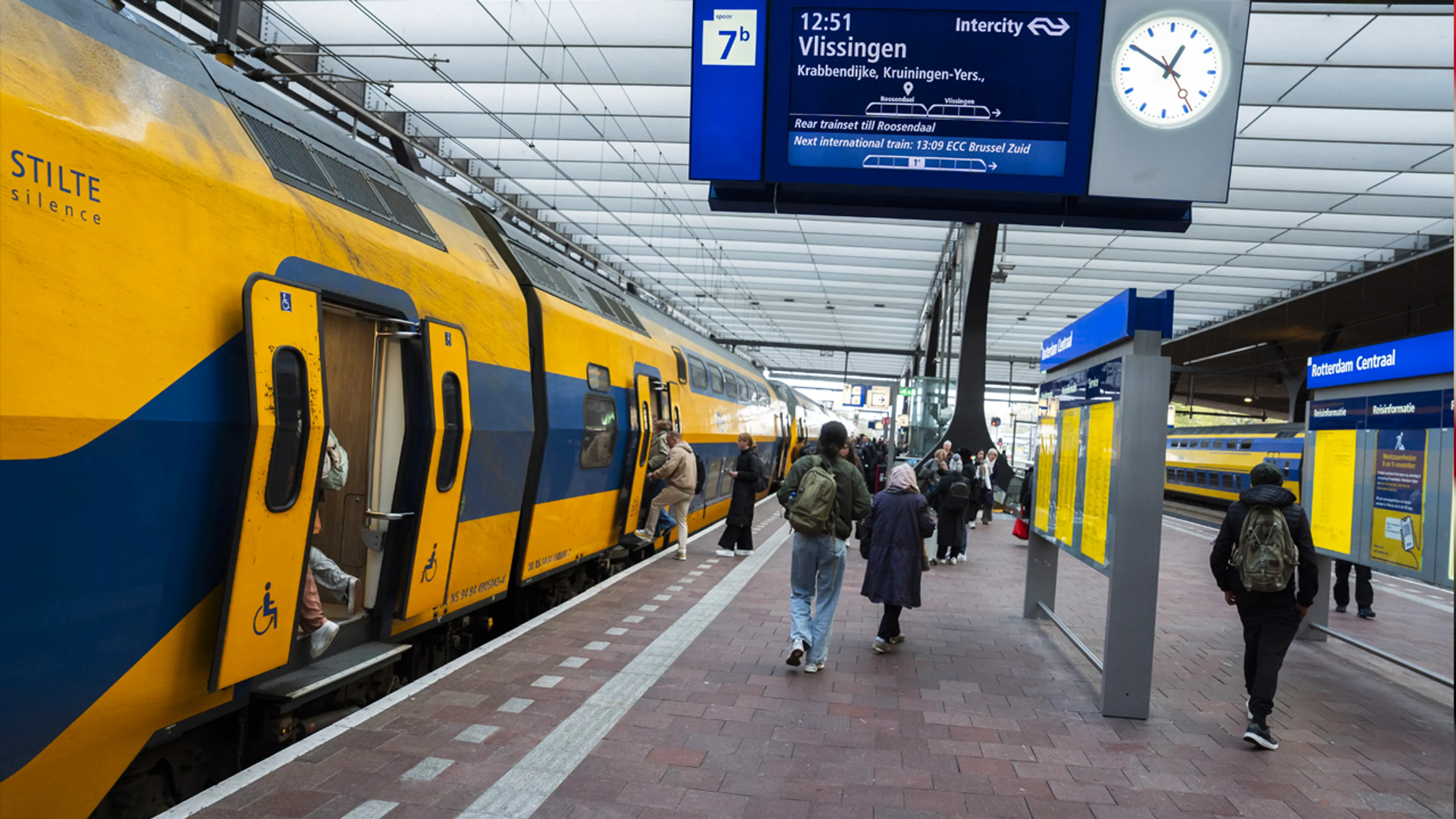 Kinderen van 4 t/m 11 vanaf 2027 gratis met ov, korting 65-plussers verdwijnt