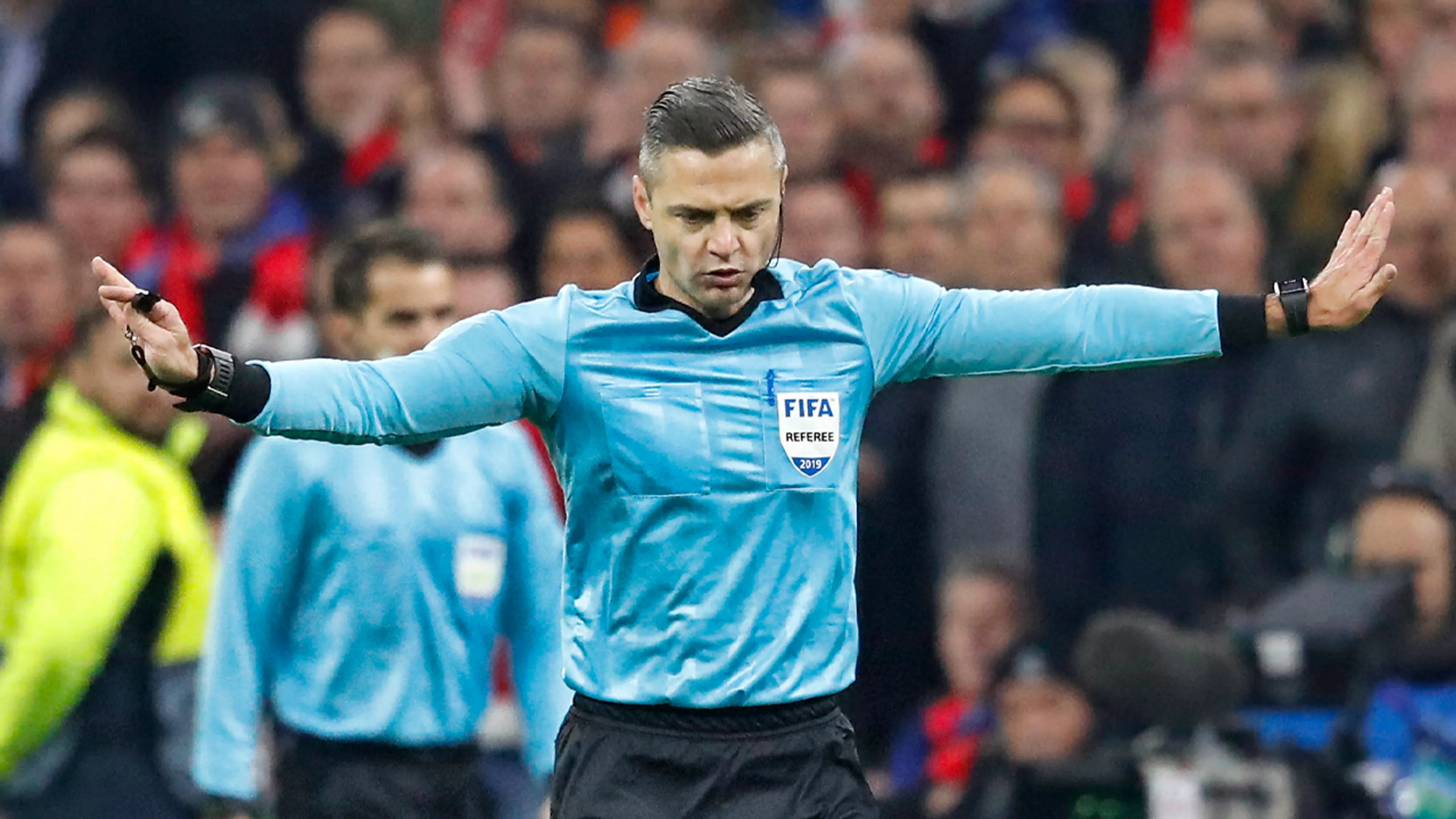 Oude bekende Skomina leidt duel tussen Atalanta en Ajax
