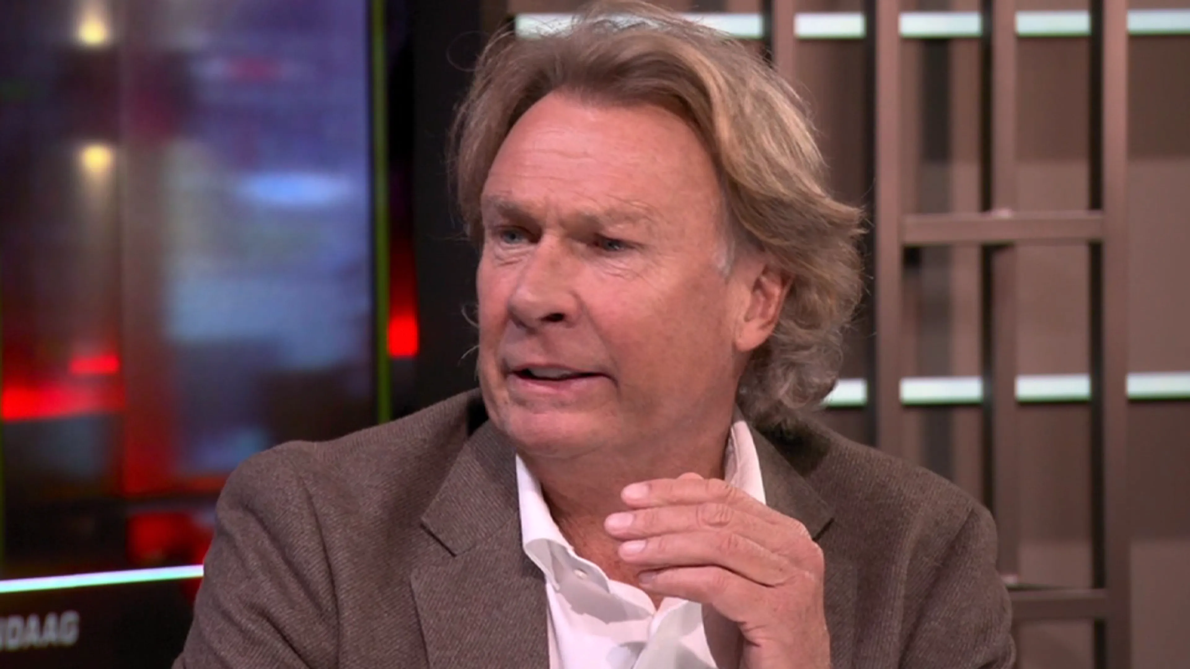 Hans Kraay jr. haalt keihard uit na Nederland-Duitsland: 'Tien wedstrijden schorsen!'