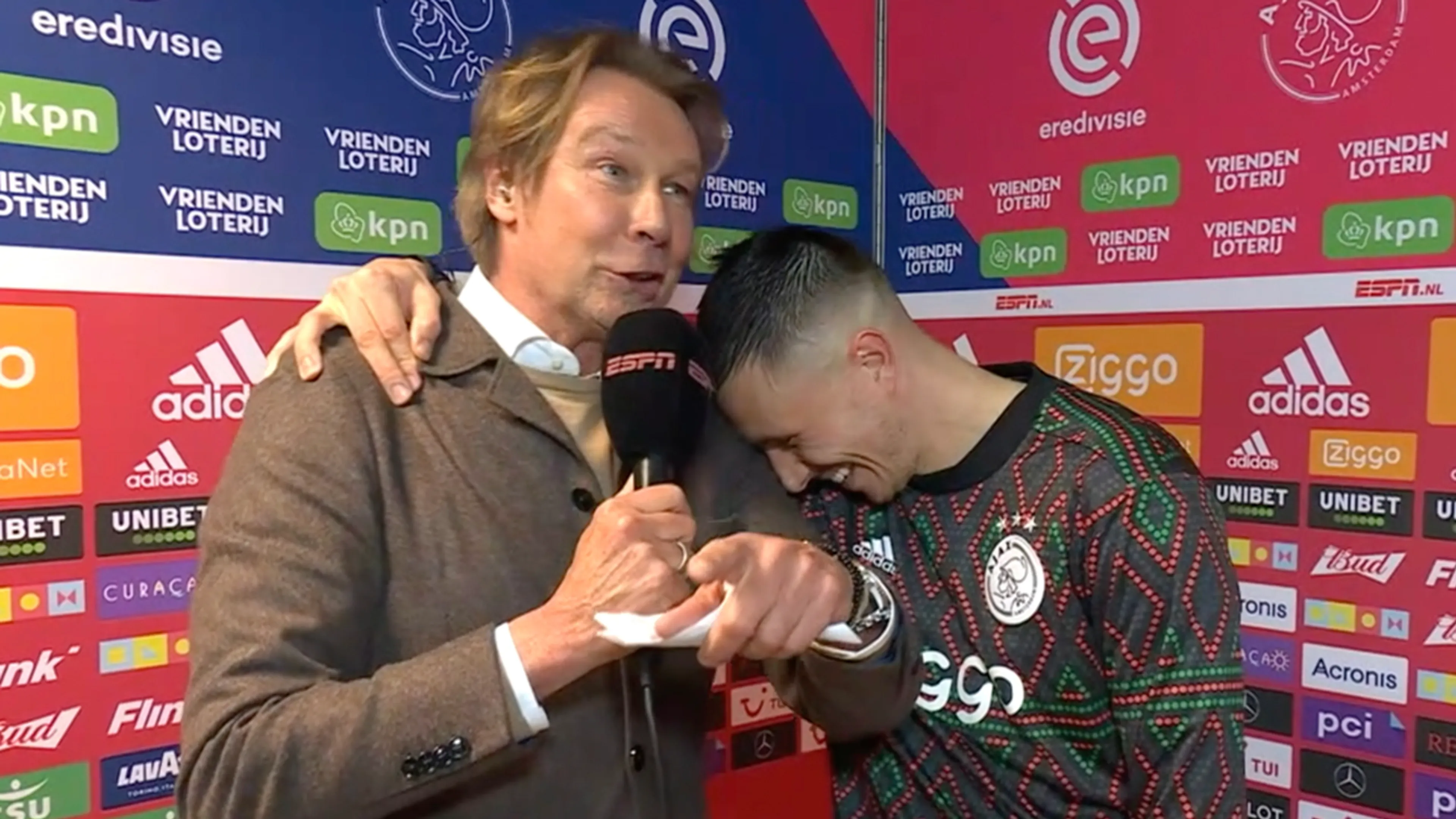 Berghuis dolt met Hans Kraay jr: ‘Dit is een te hoog niveau voor jou!'